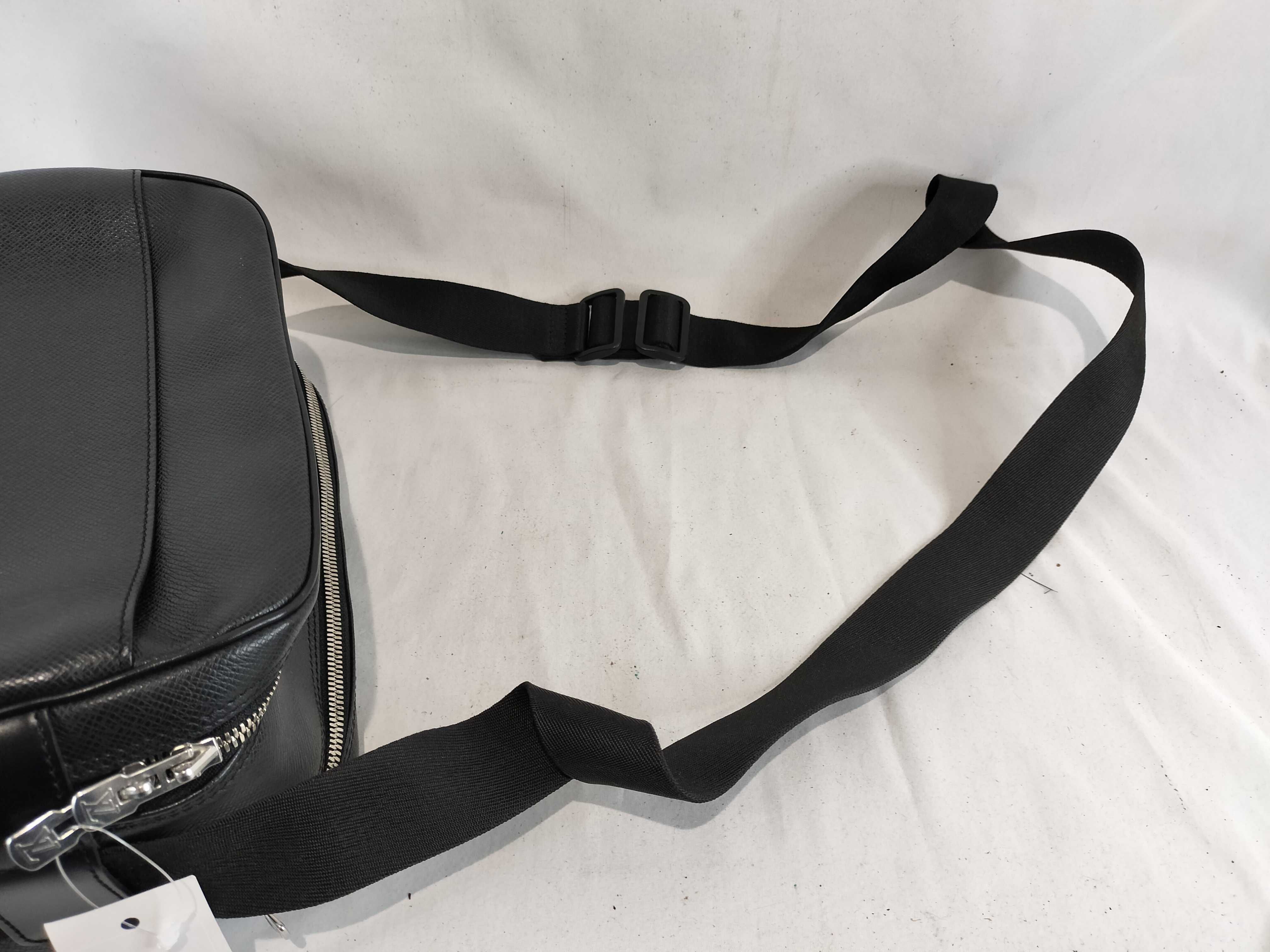 Taiga Reporter PM Shoulder Bag — view 4