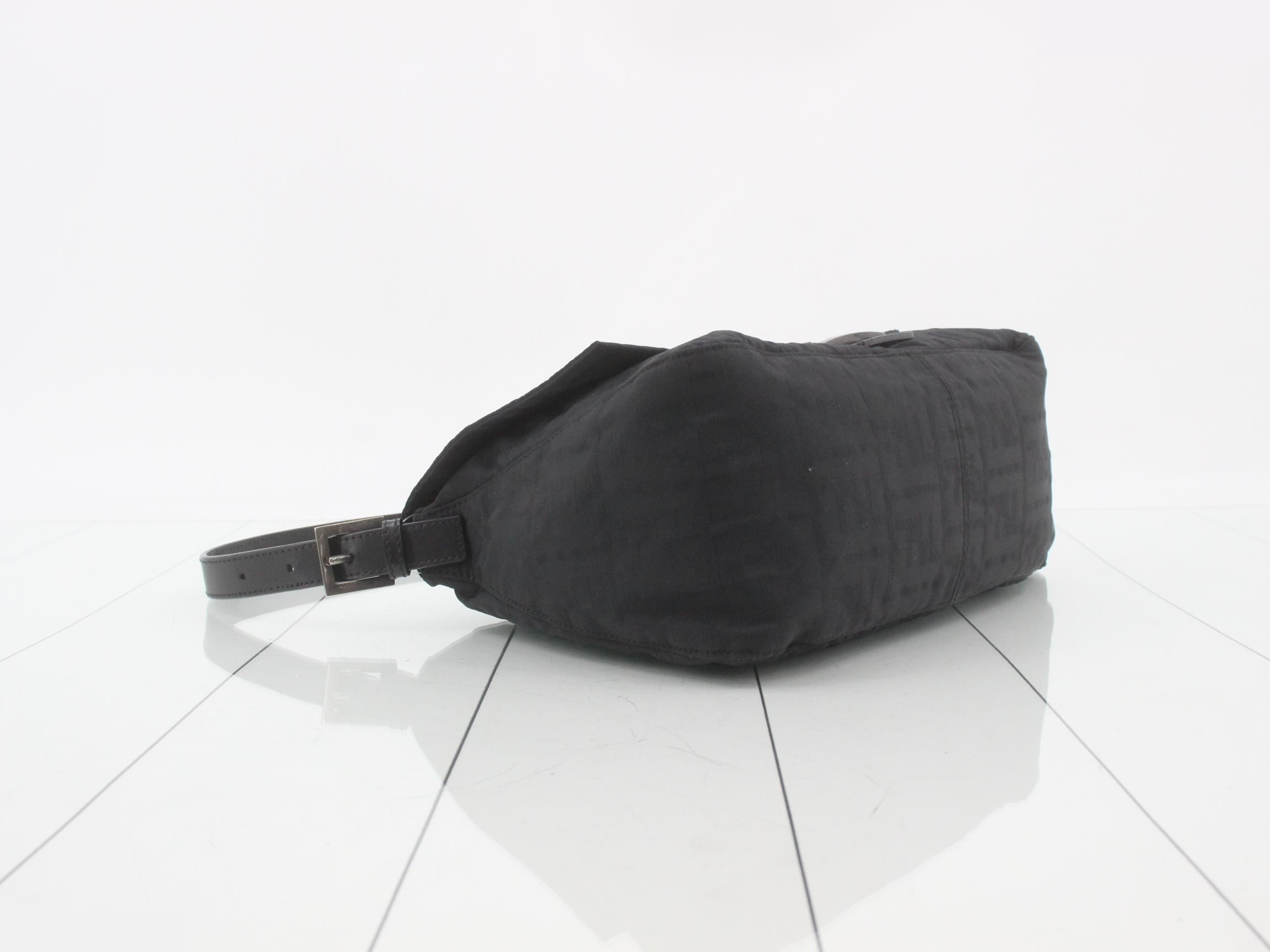 Baguette Shoulder Bag - Mamma Baguette - Zucca Pattern - One-Shoulder Bag — view 5