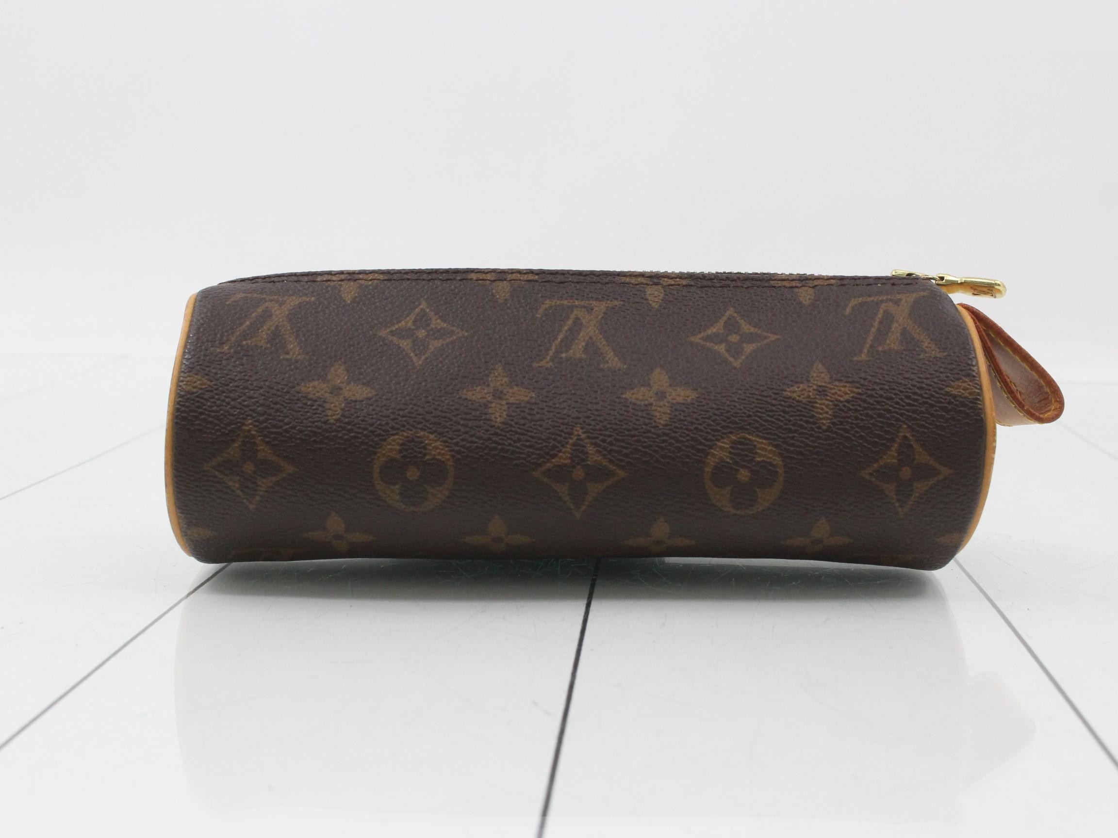 Monogram Trousse Ronde M47630 — view 2