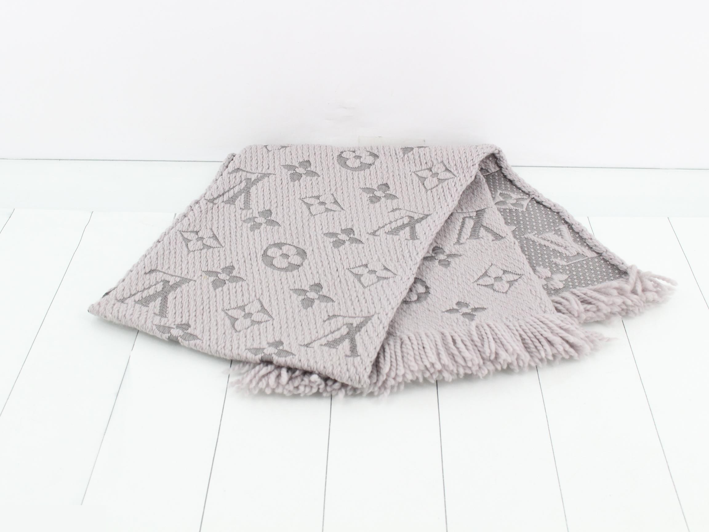 Monogram scarf, Echarpe logomania, gray. — view 3