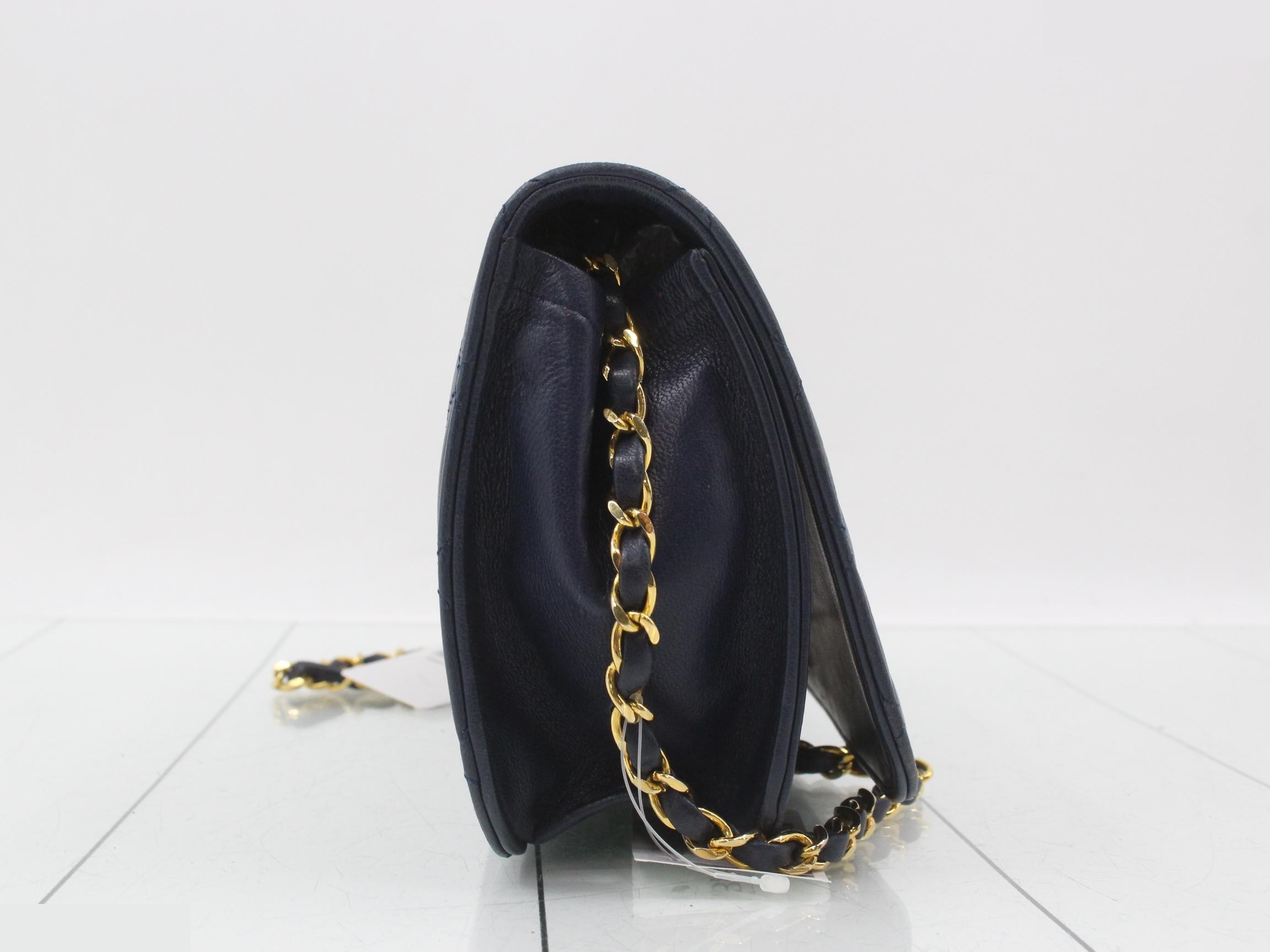 Matelassé Shoulder Bag — view 4