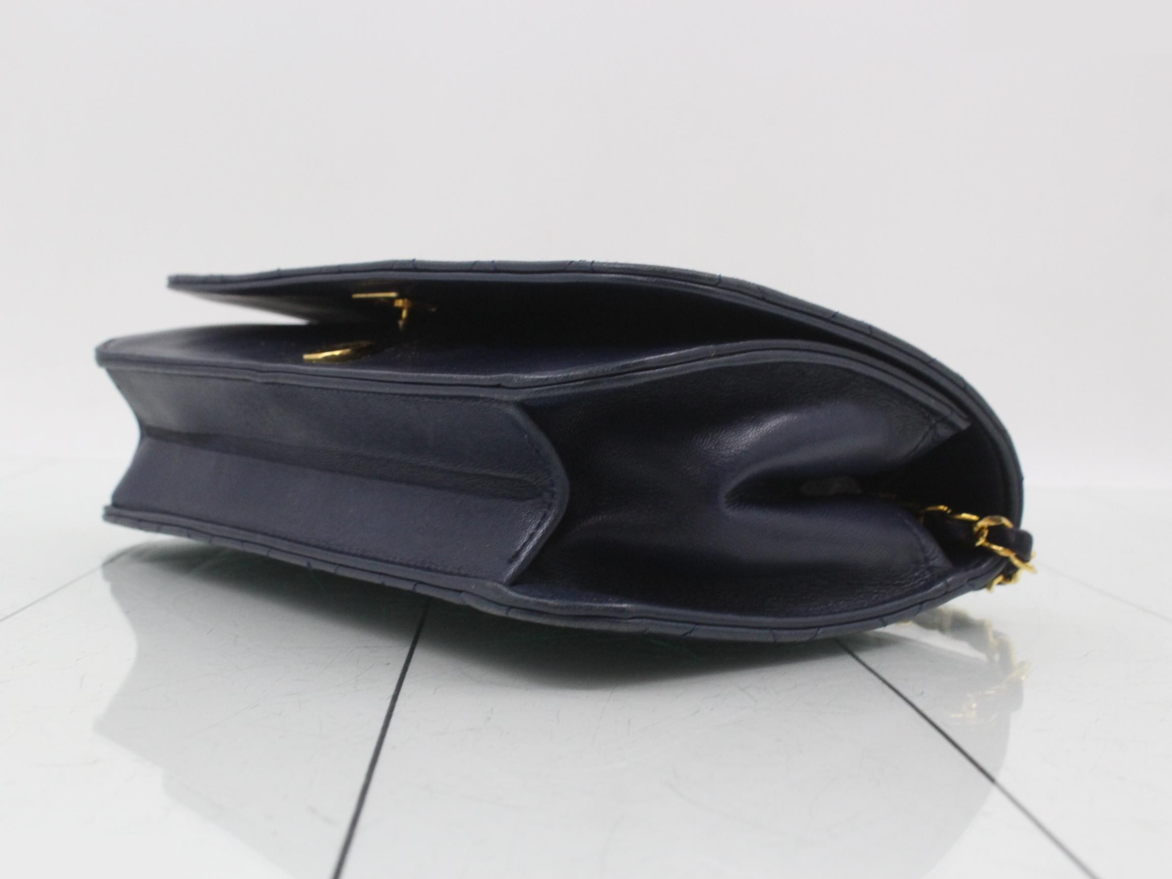 Matelassé Shoulder Bag — view 6