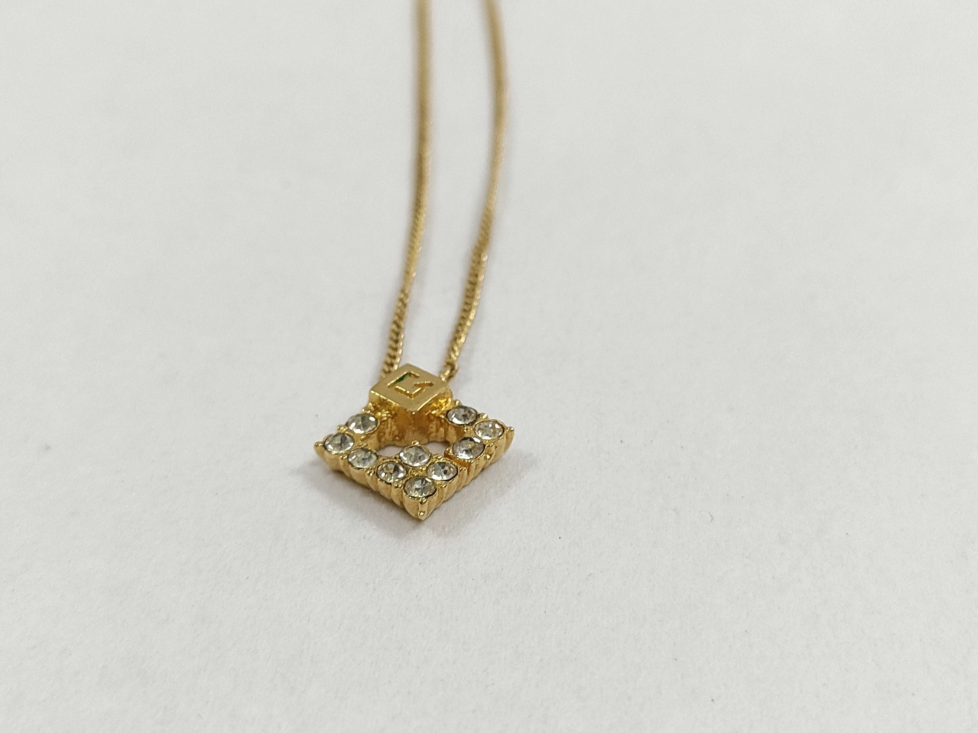 necklace — view 5