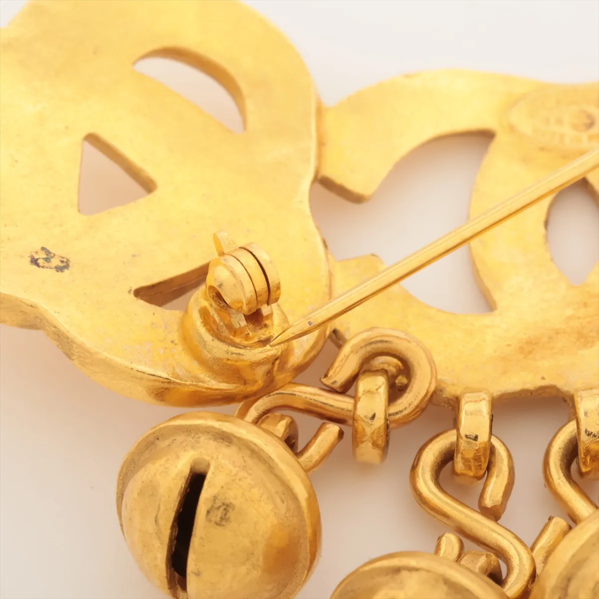 Coco Mark 95P Brooch, GP Gold. Shows signs of wear, — view 3