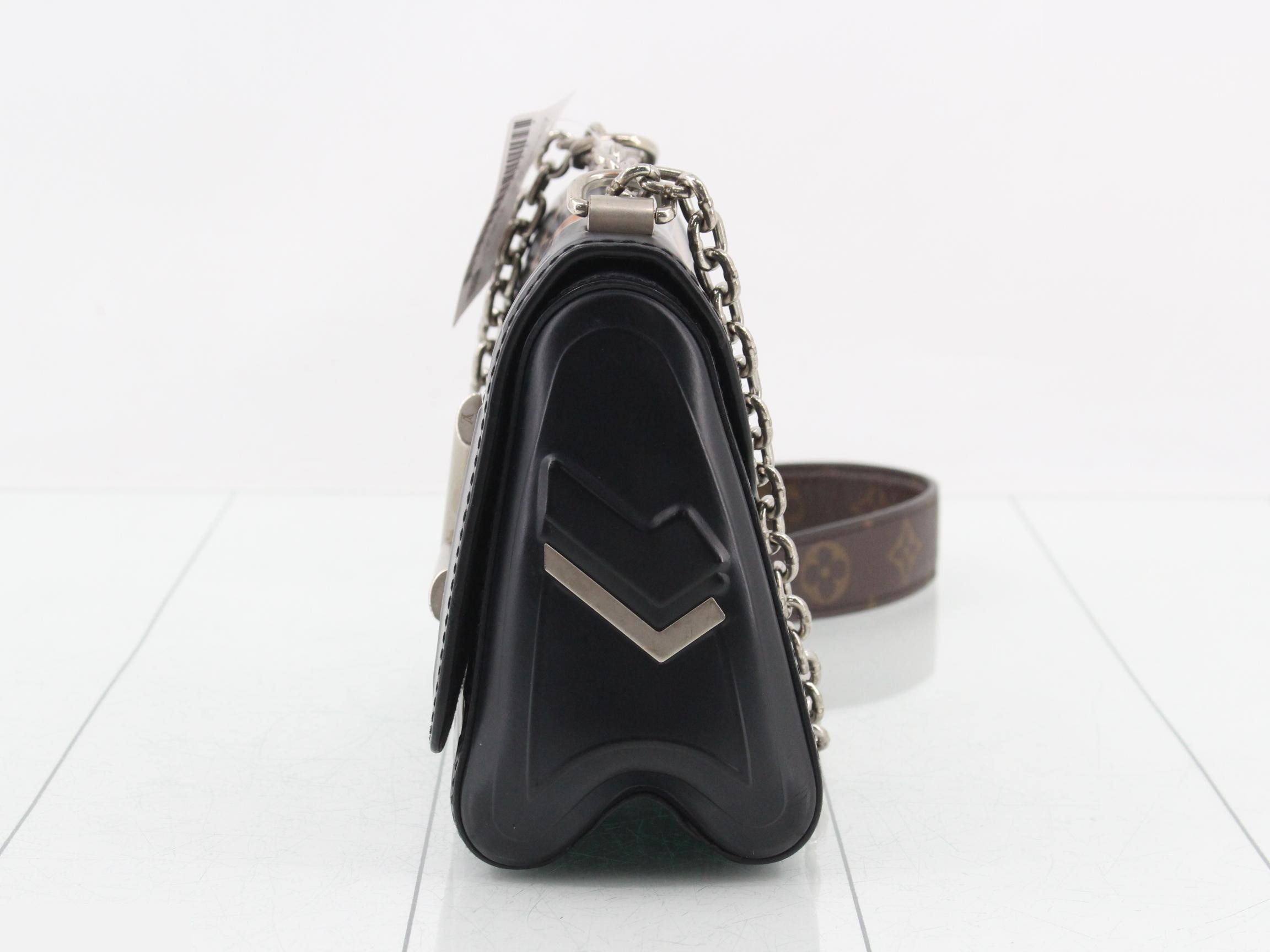 LV Twist Shoulder Bag — view 3