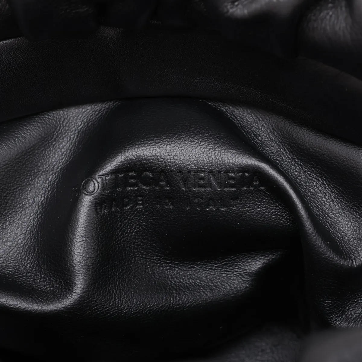 The Fringe Pouch Leather Shoulder Bag Black — view 7