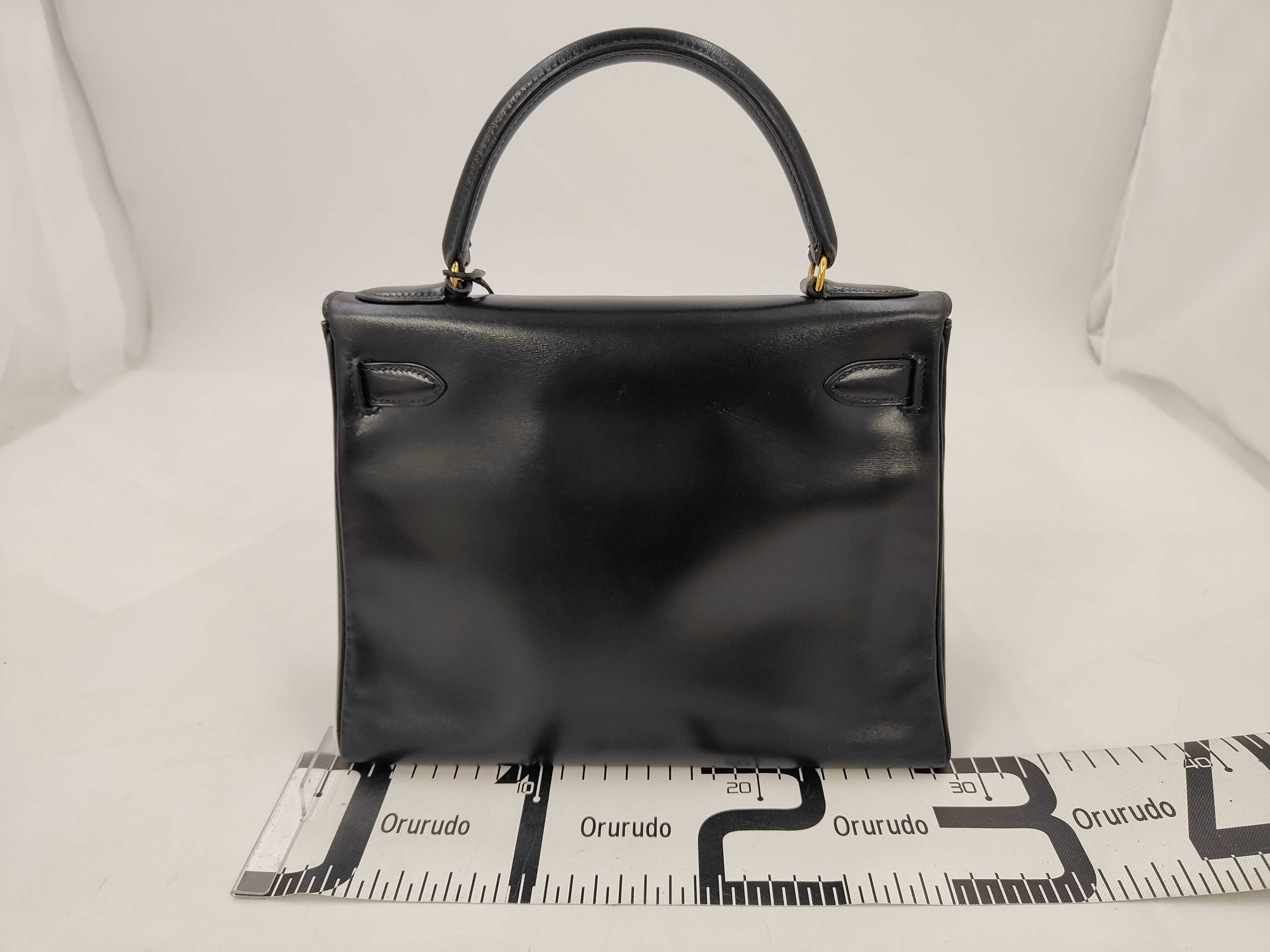 OP-00039 Hermes Kelly 28 Black Gold Hardware U Stamp Handbag — view 2
