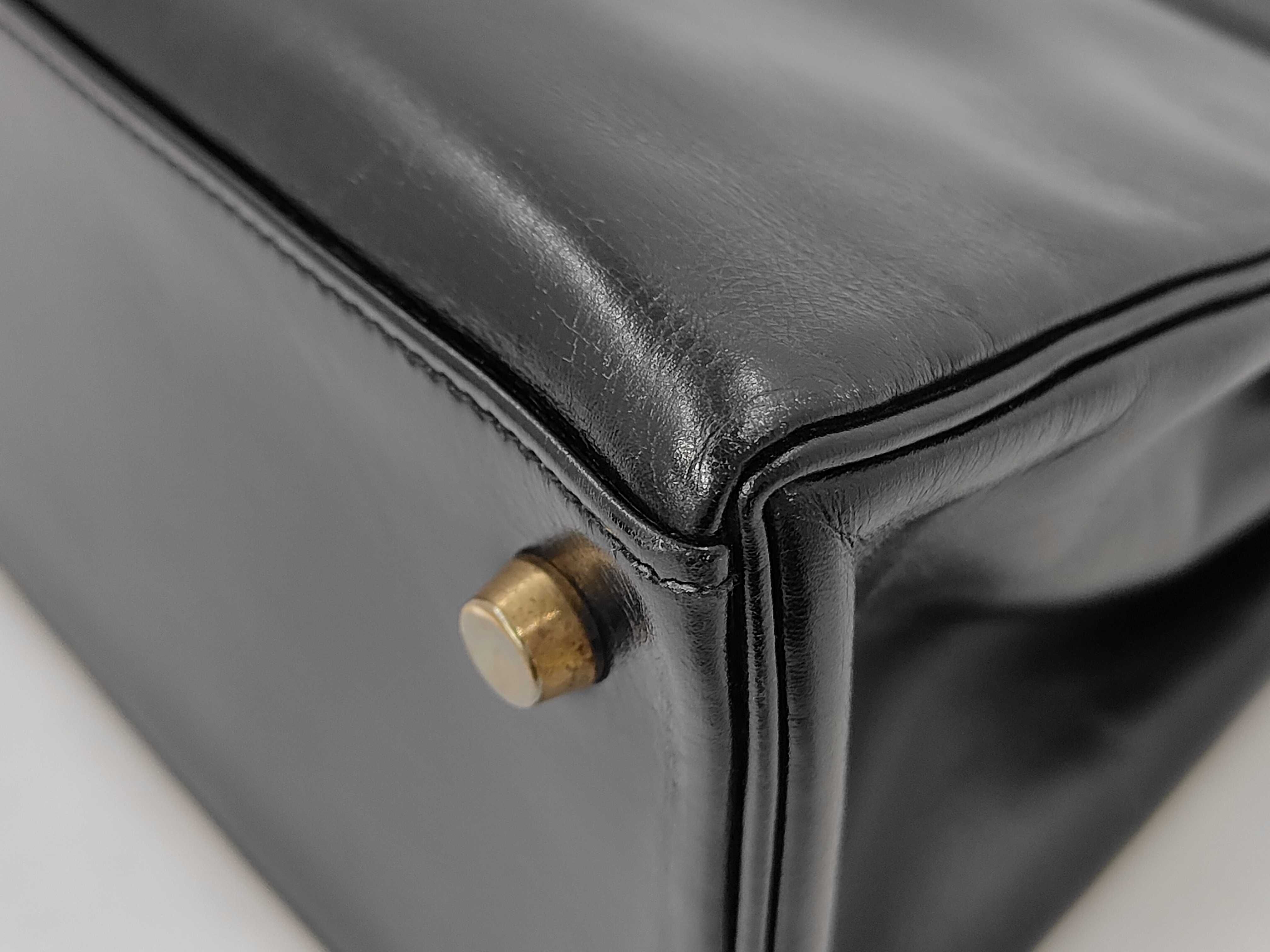 OP-00039 Hermes Kelly 28 Black Gold Hardware U Stamp Handbag — view 7