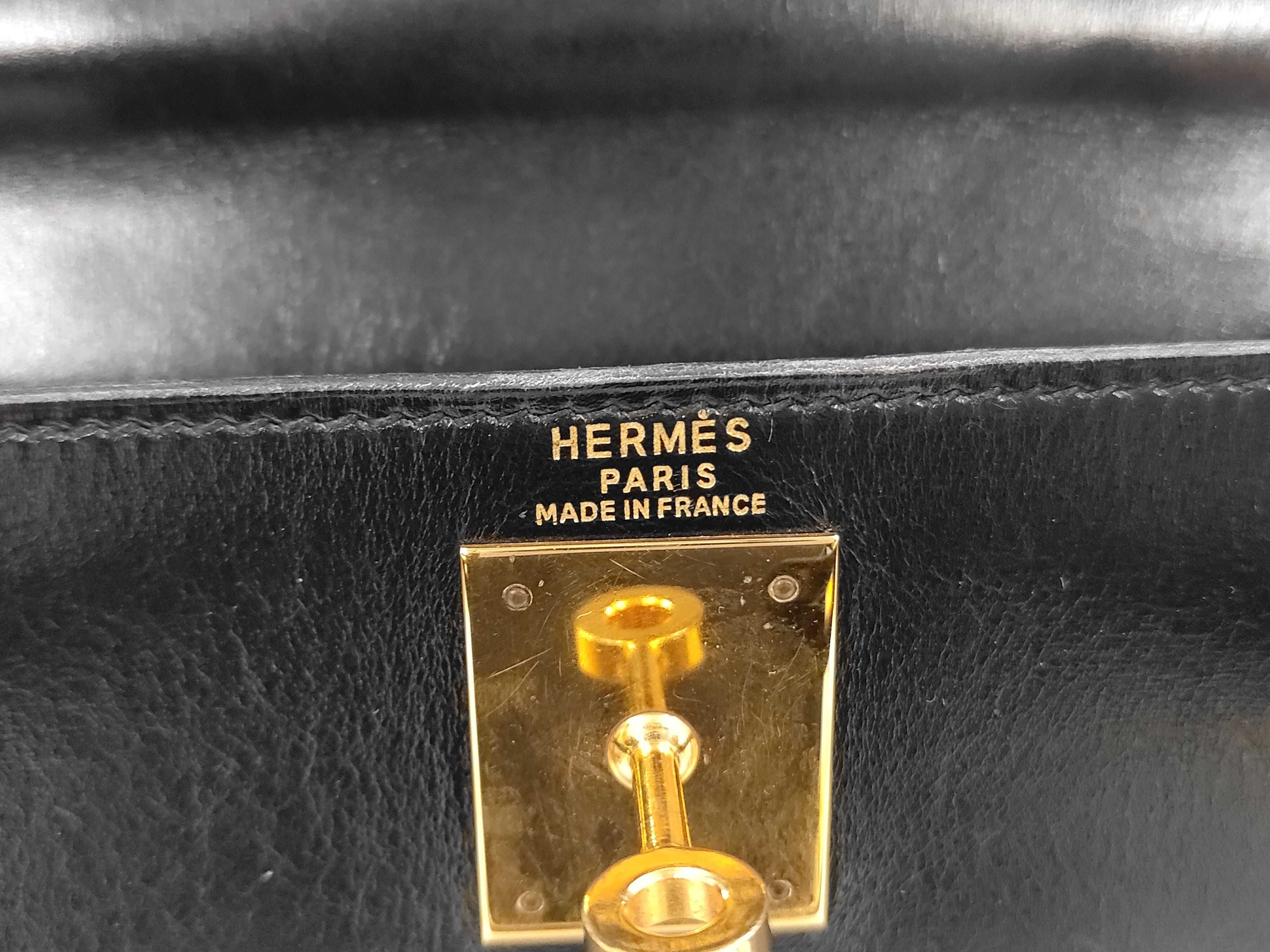 OP-00039 Hermes Kelly 28 Black Gold Hardware U Stamp Handbag — view 10