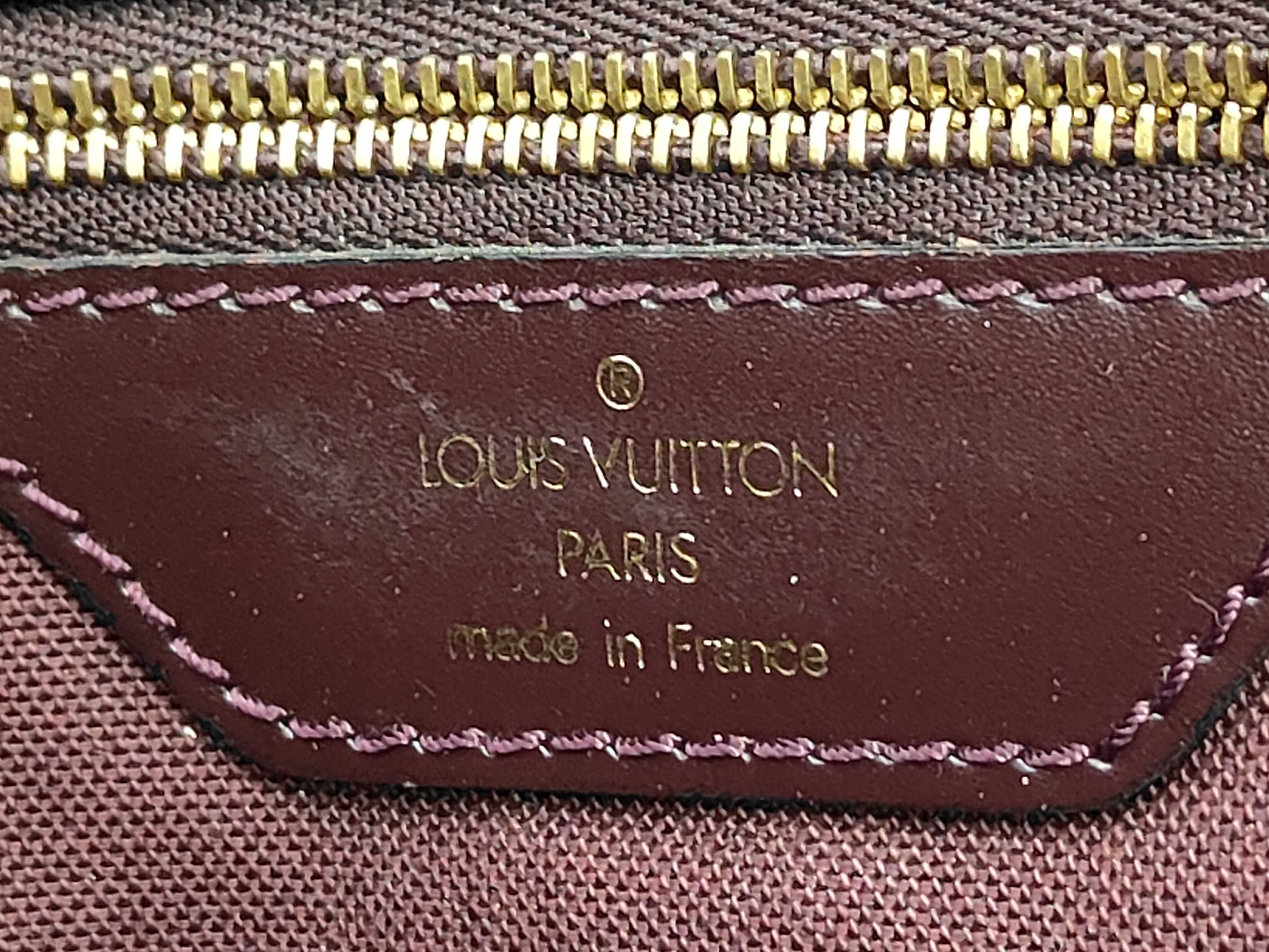 Taiga Victor Shoulder Bag — view 10