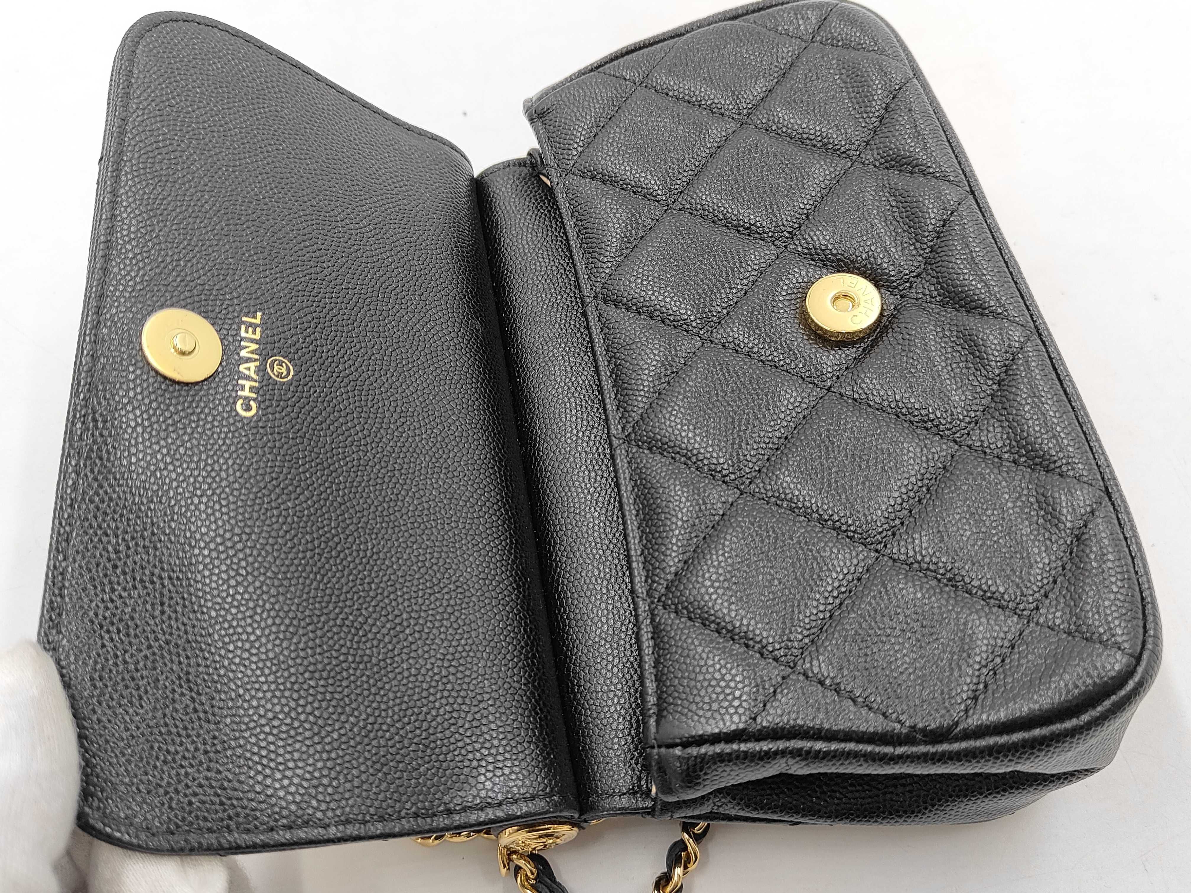 Matelassé Coco Mark Caviar Skin Chain Shoulder Bag — view 8