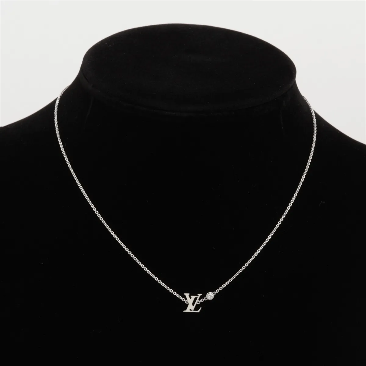 Pendantif Ideal Blossom LV Diamond Necklace 750(WG) 4.3g A51262 — view 5