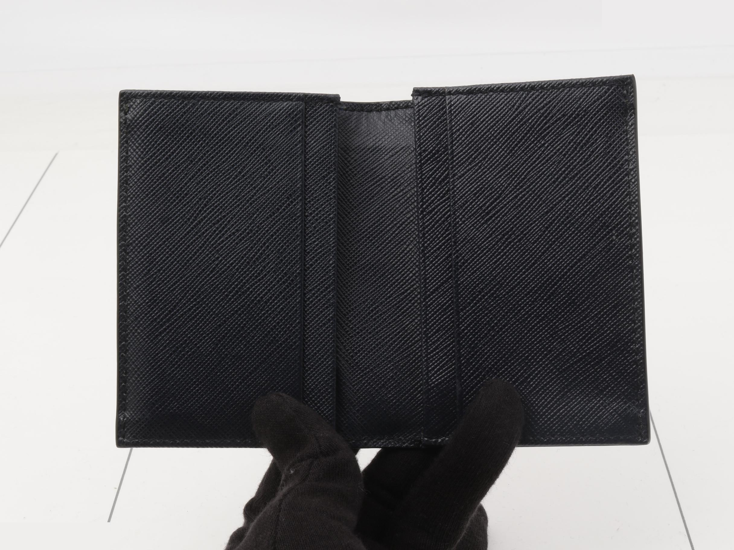 Other items: Bags, notebook covers, card cases, etc. — view 4