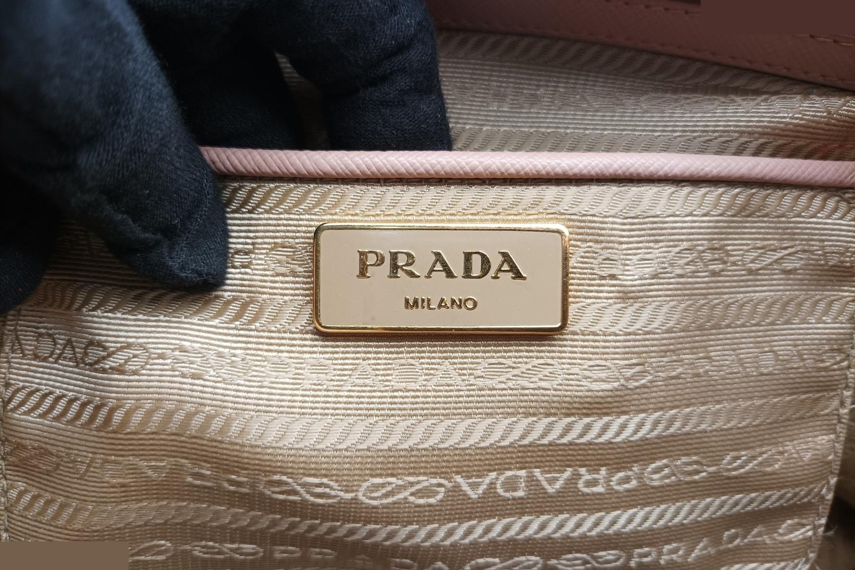 Galleria Saffiano Leather Pink — view 7