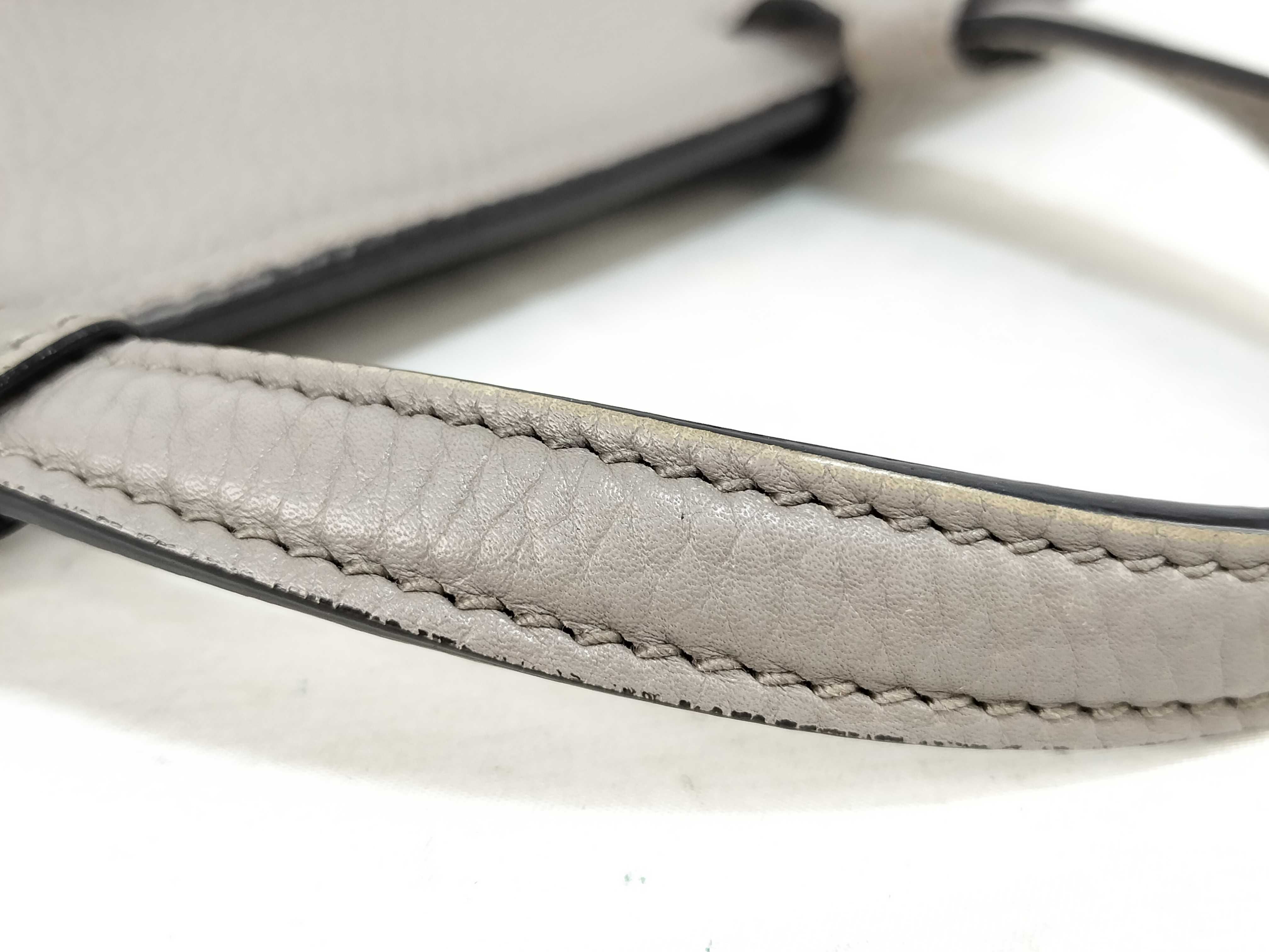 handbag — view 4
