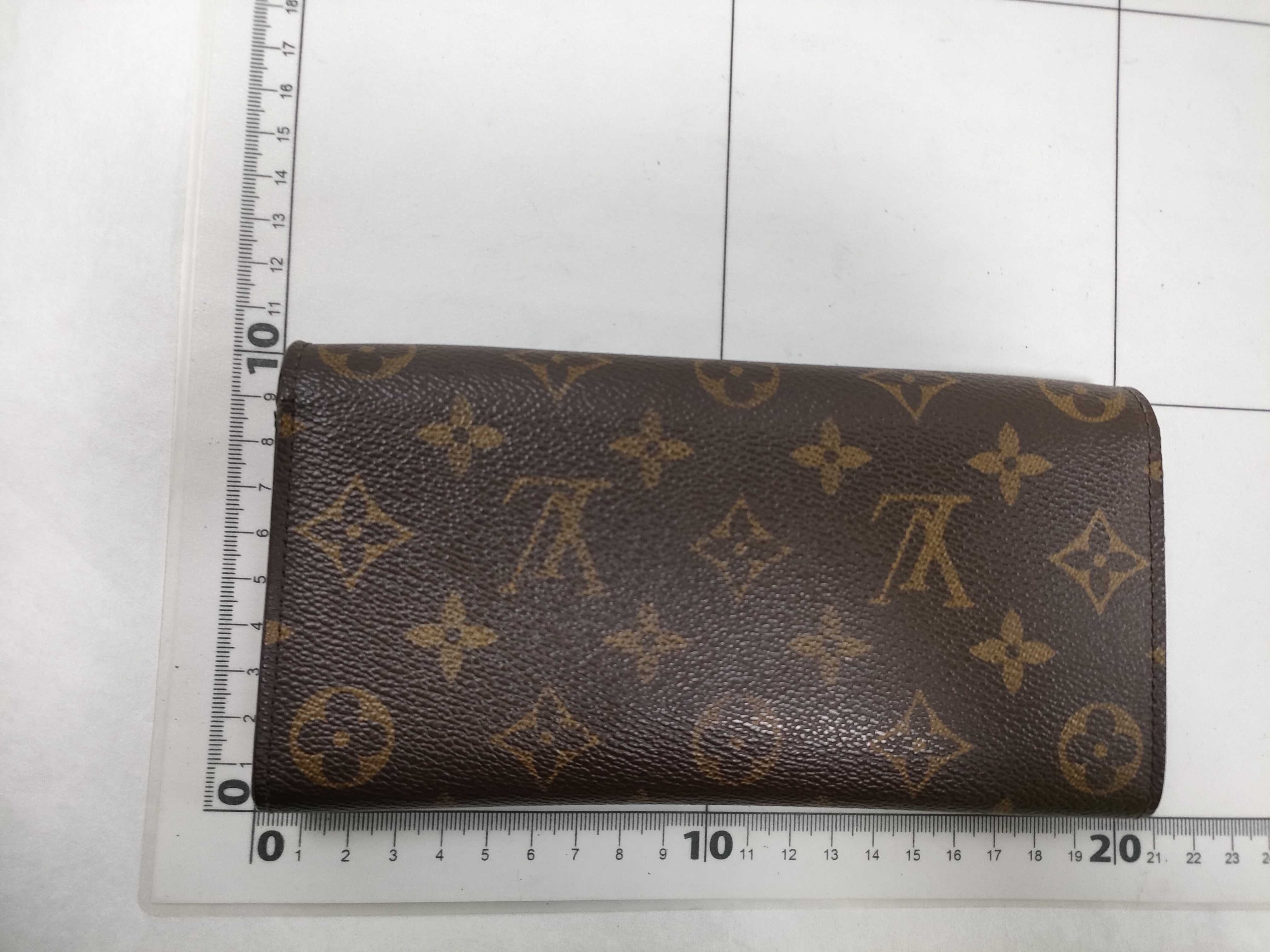 Monogram LV Monogram Portefeuille Emilie CA2184 Wallet — view 2