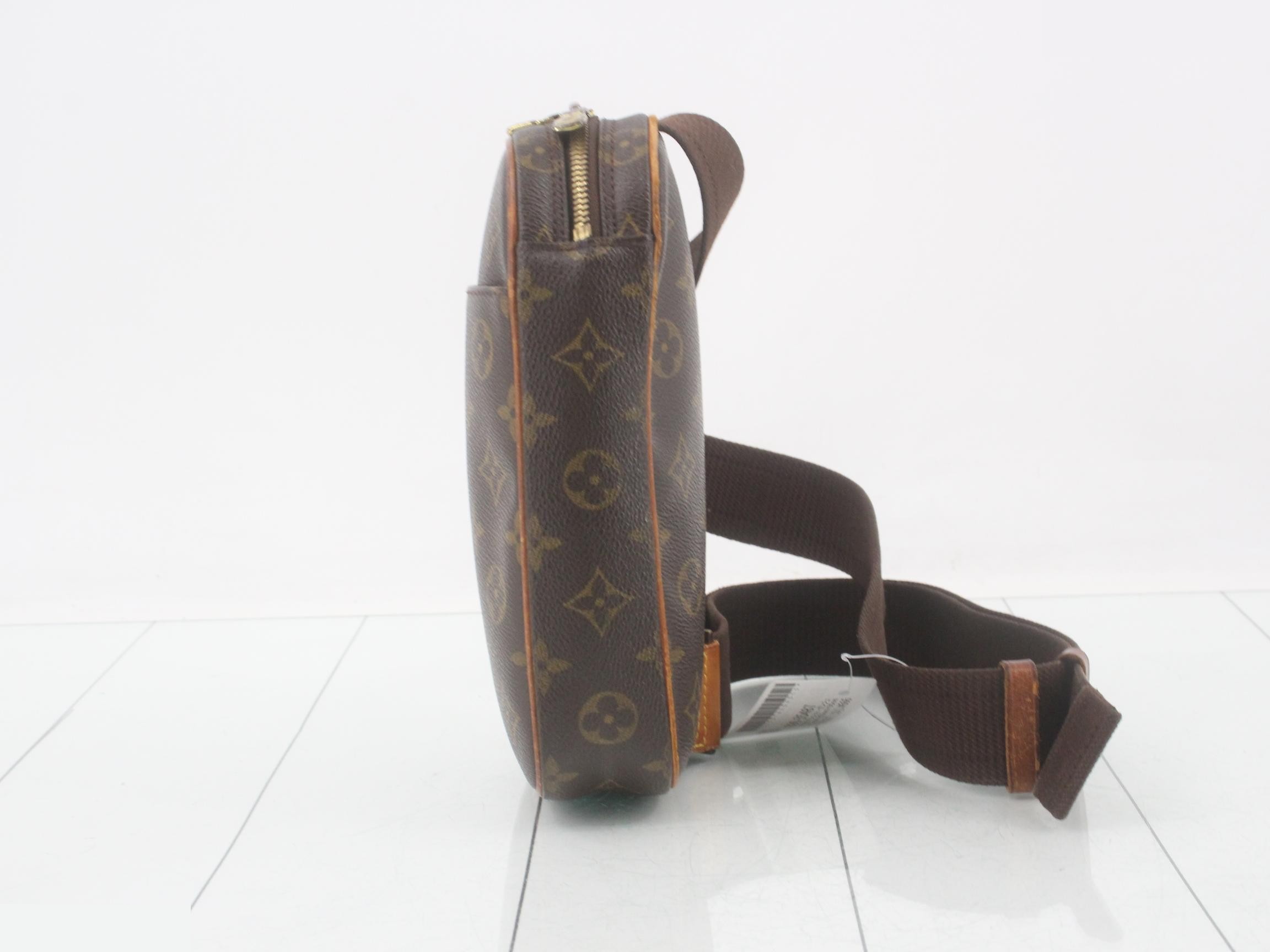 Pochette Gange — view 3