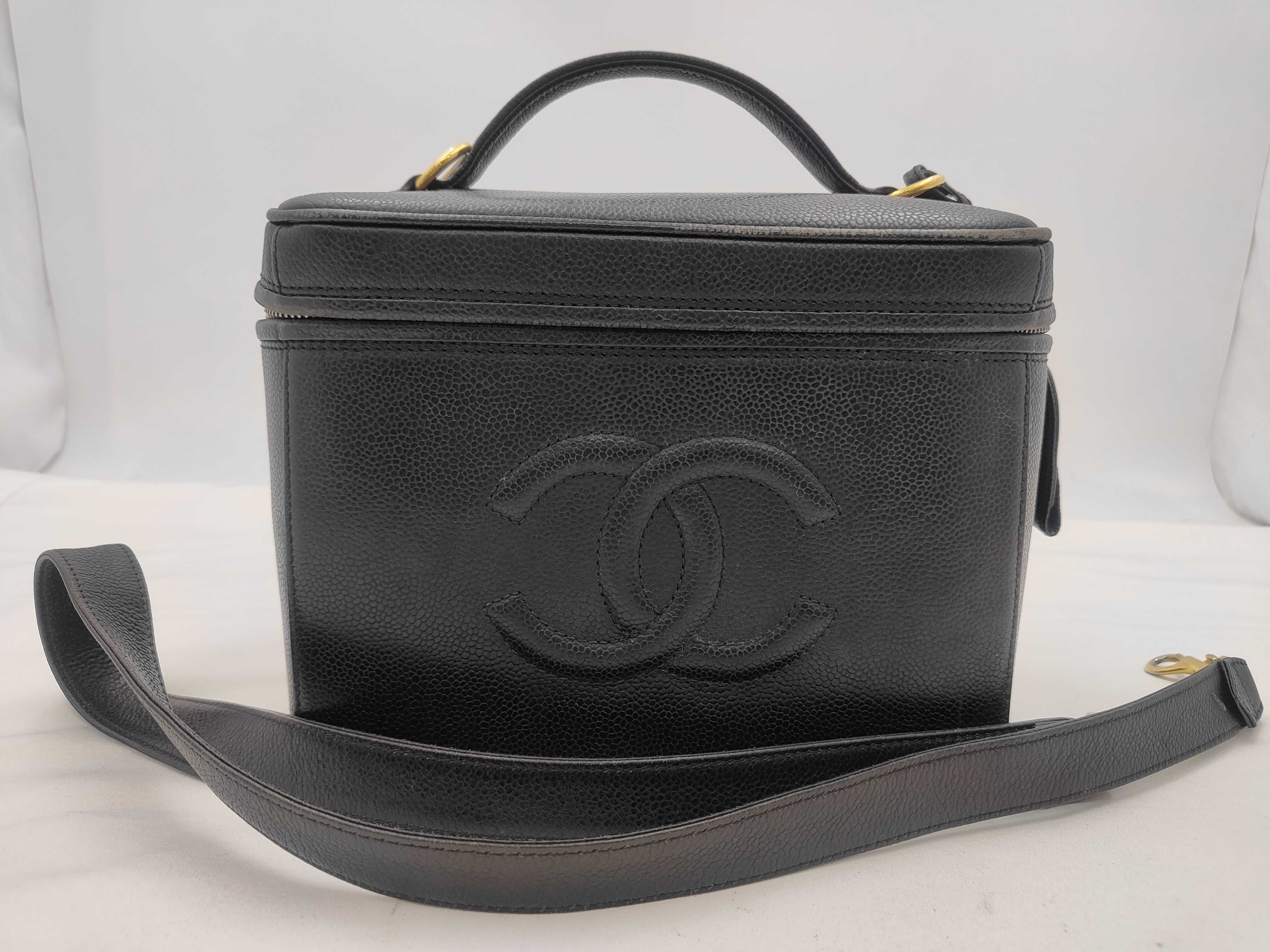 Caviar Skin 2-Way Vanity Bag