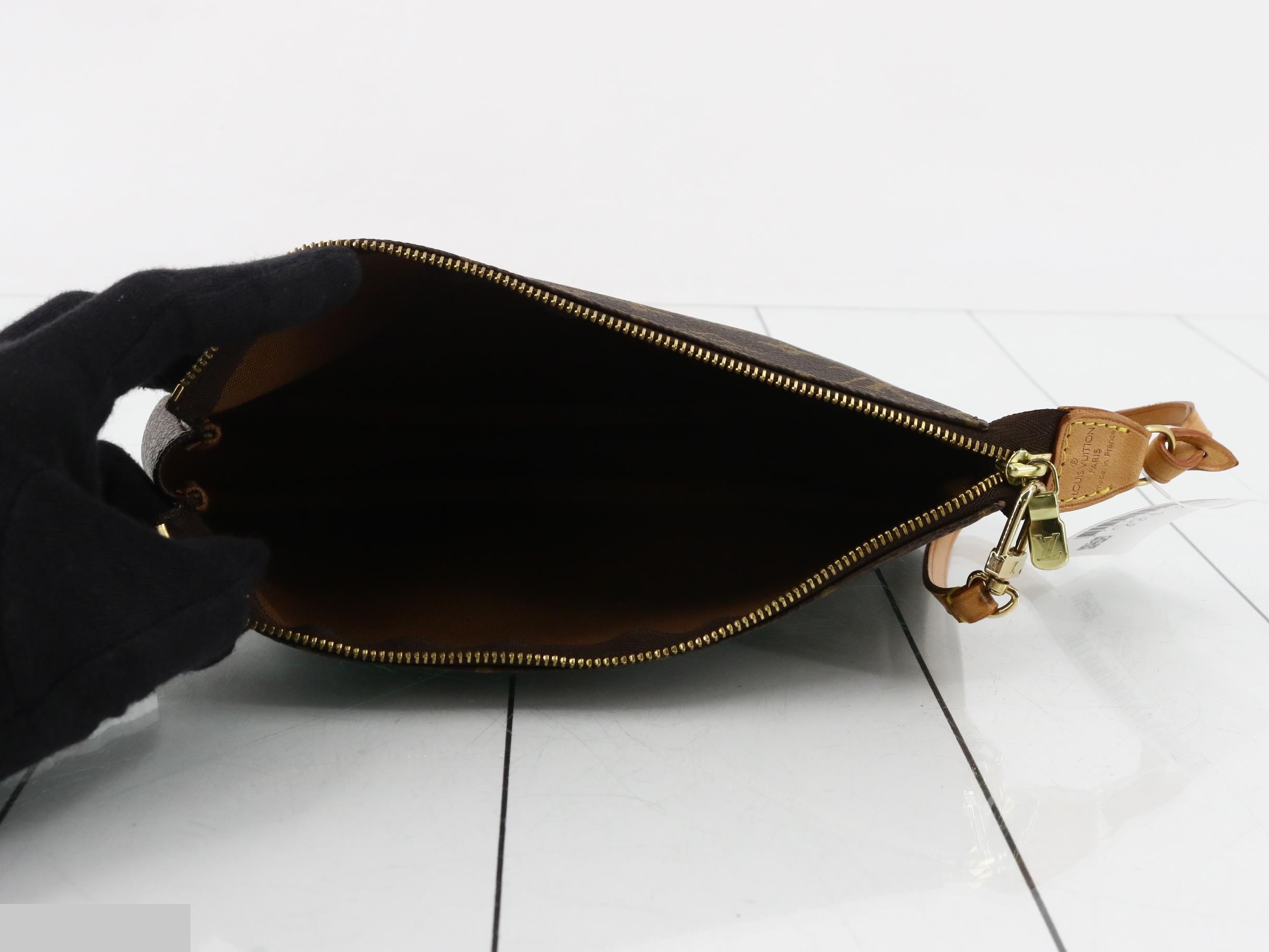 M51980 Monogram Pochette Accessoires Accessory Pouch — view 4