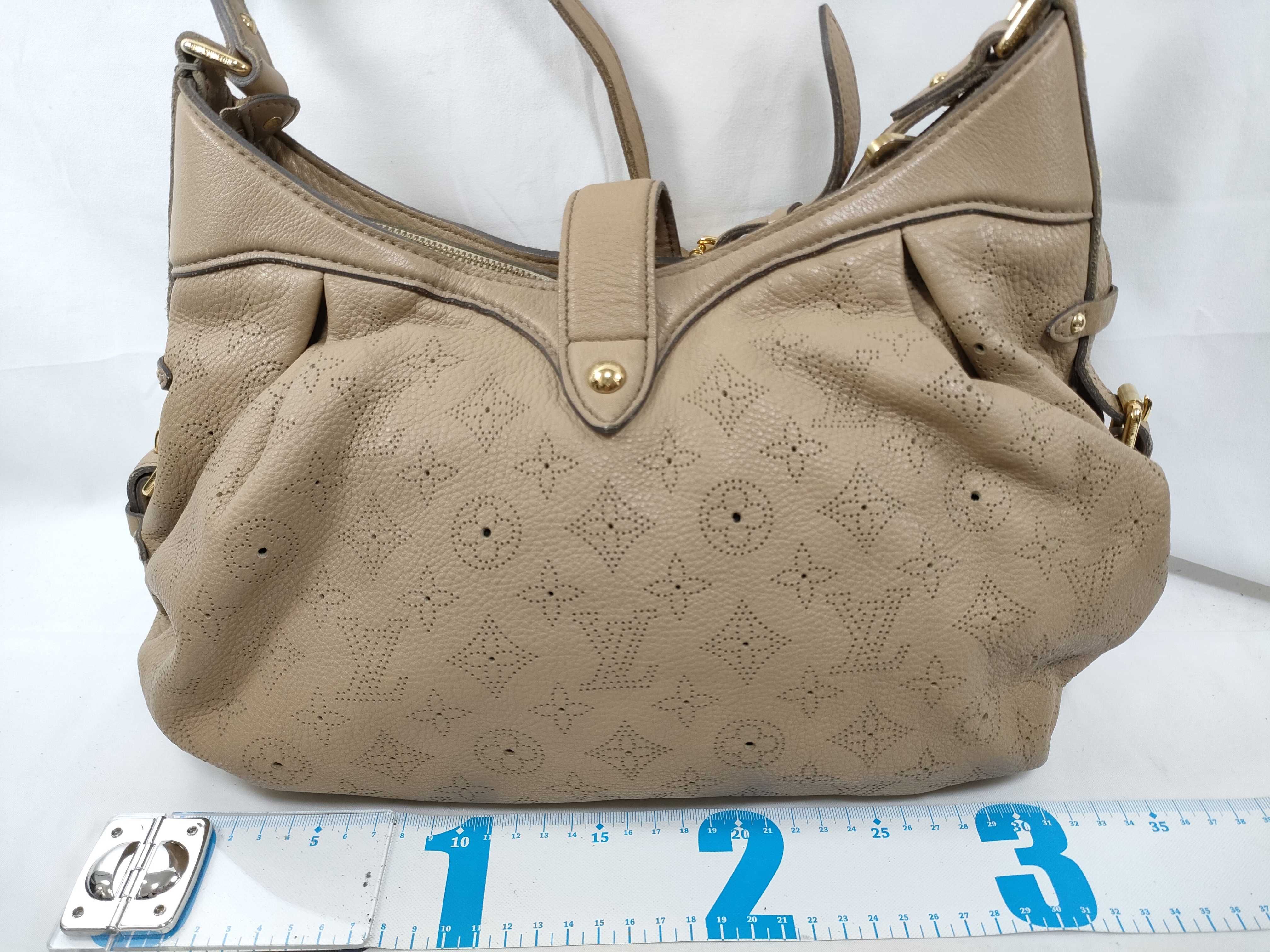 Mahina Shoulder Bag, Beige Calfskin, M95973 — view 2