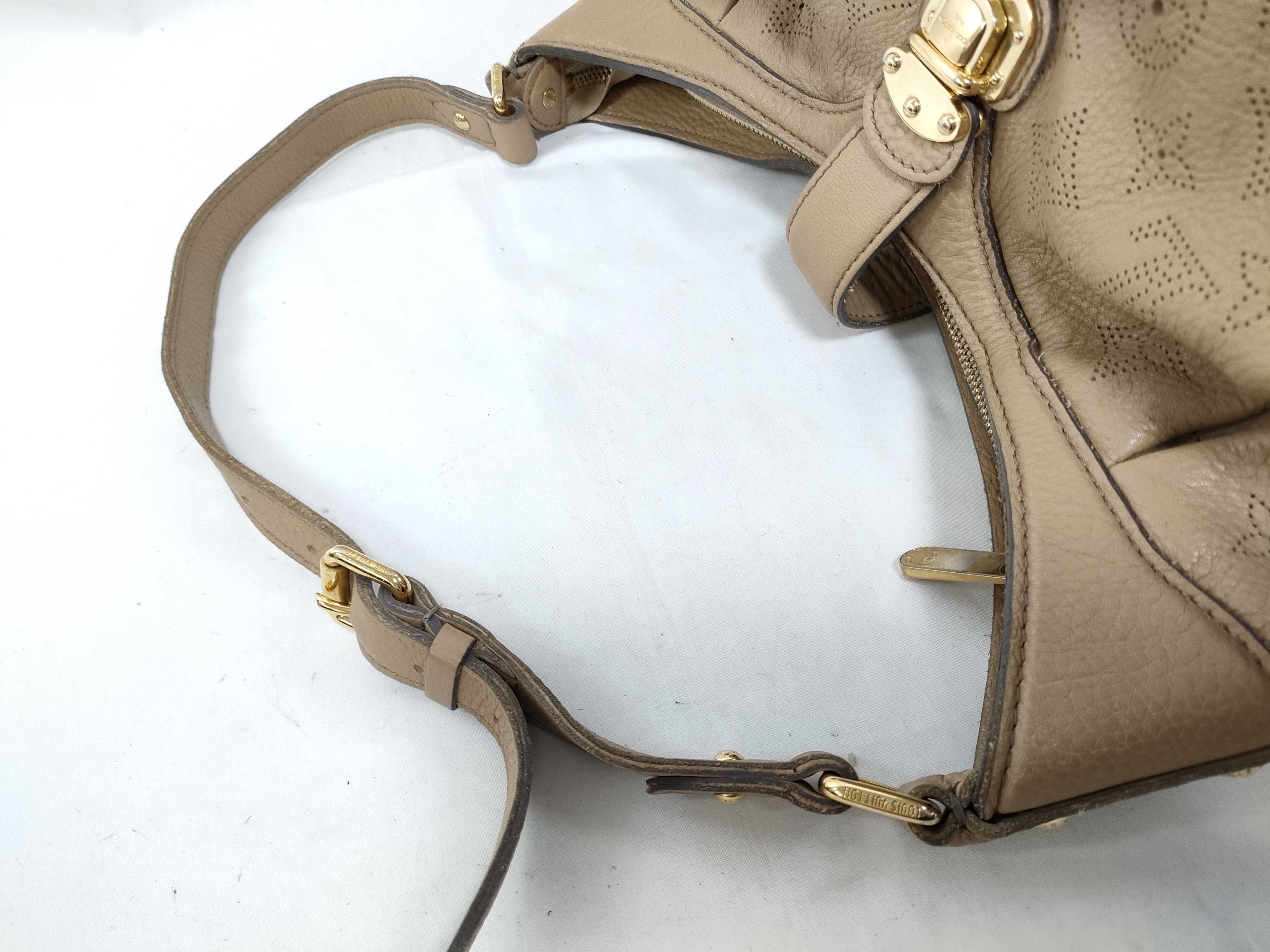 Mahina Shoulder Bag, Beige Calfskin, M95973 — view 5