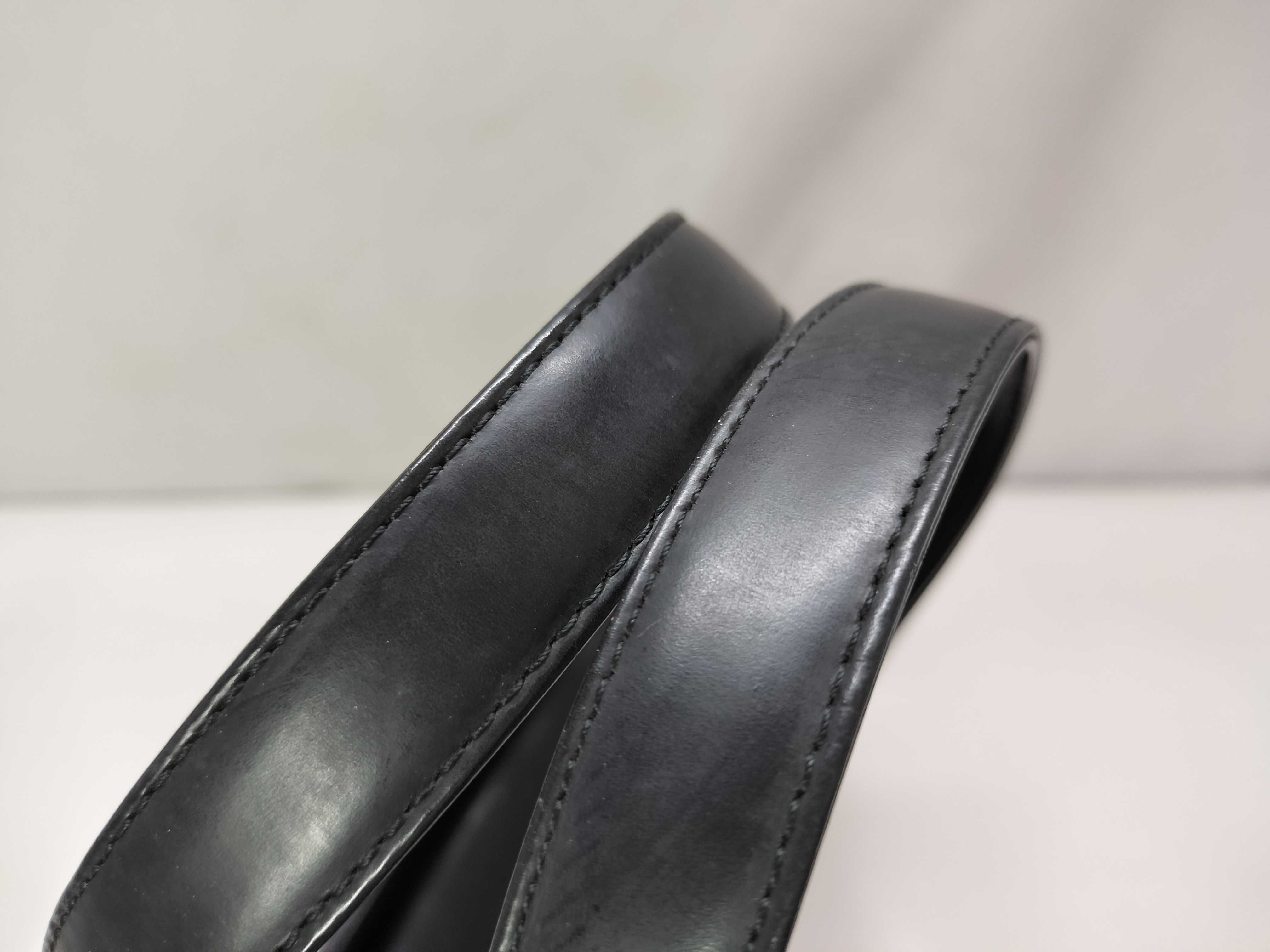 handbag (black) — view 4
