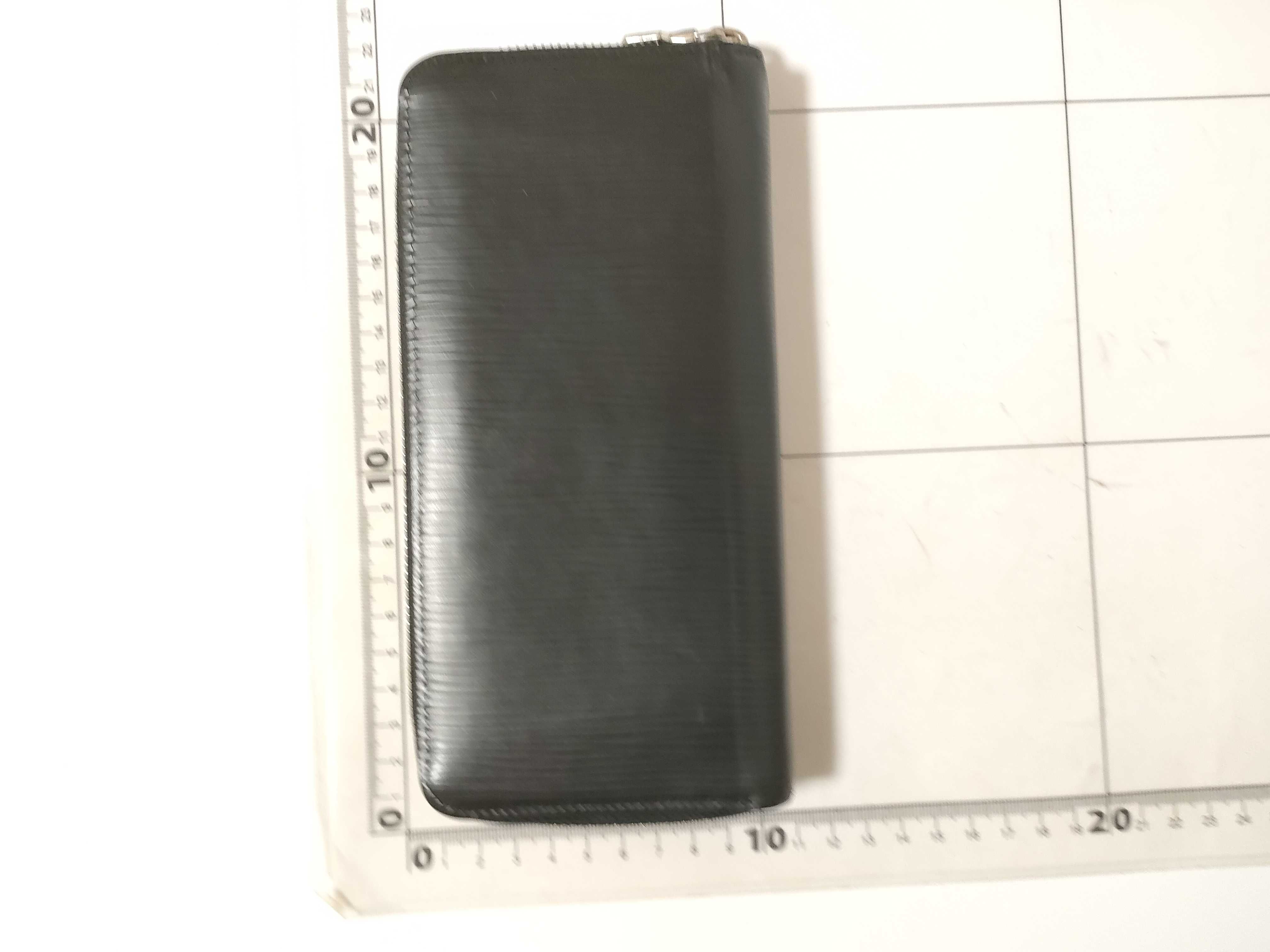 Epi Zippy Vertical Wallet with IC Tag and Silver Hardware (LM3210) — view 2