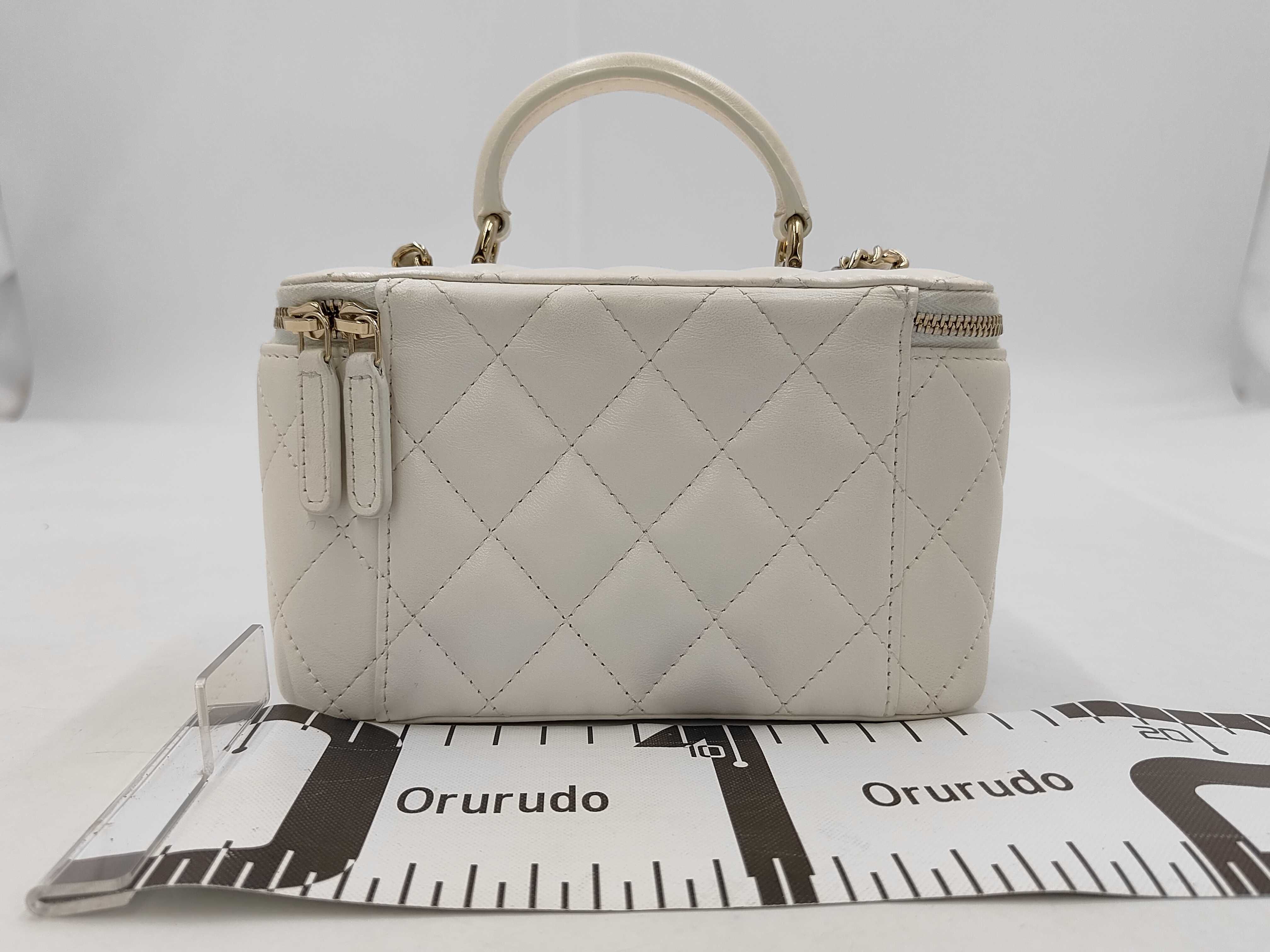 Vanity Bag Shoulder Bag — view 2