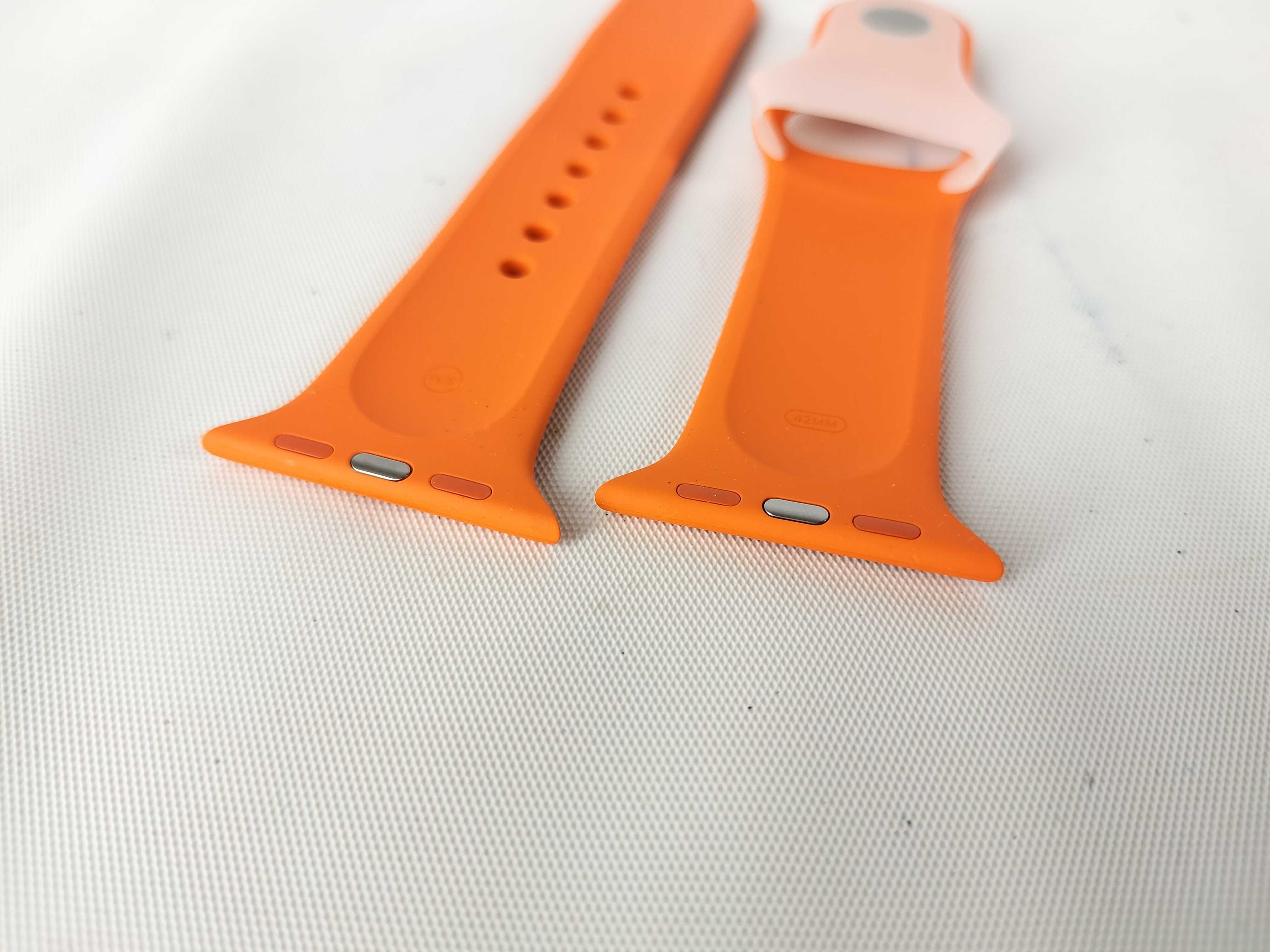 Apple Watch strap and other accessories — view 4