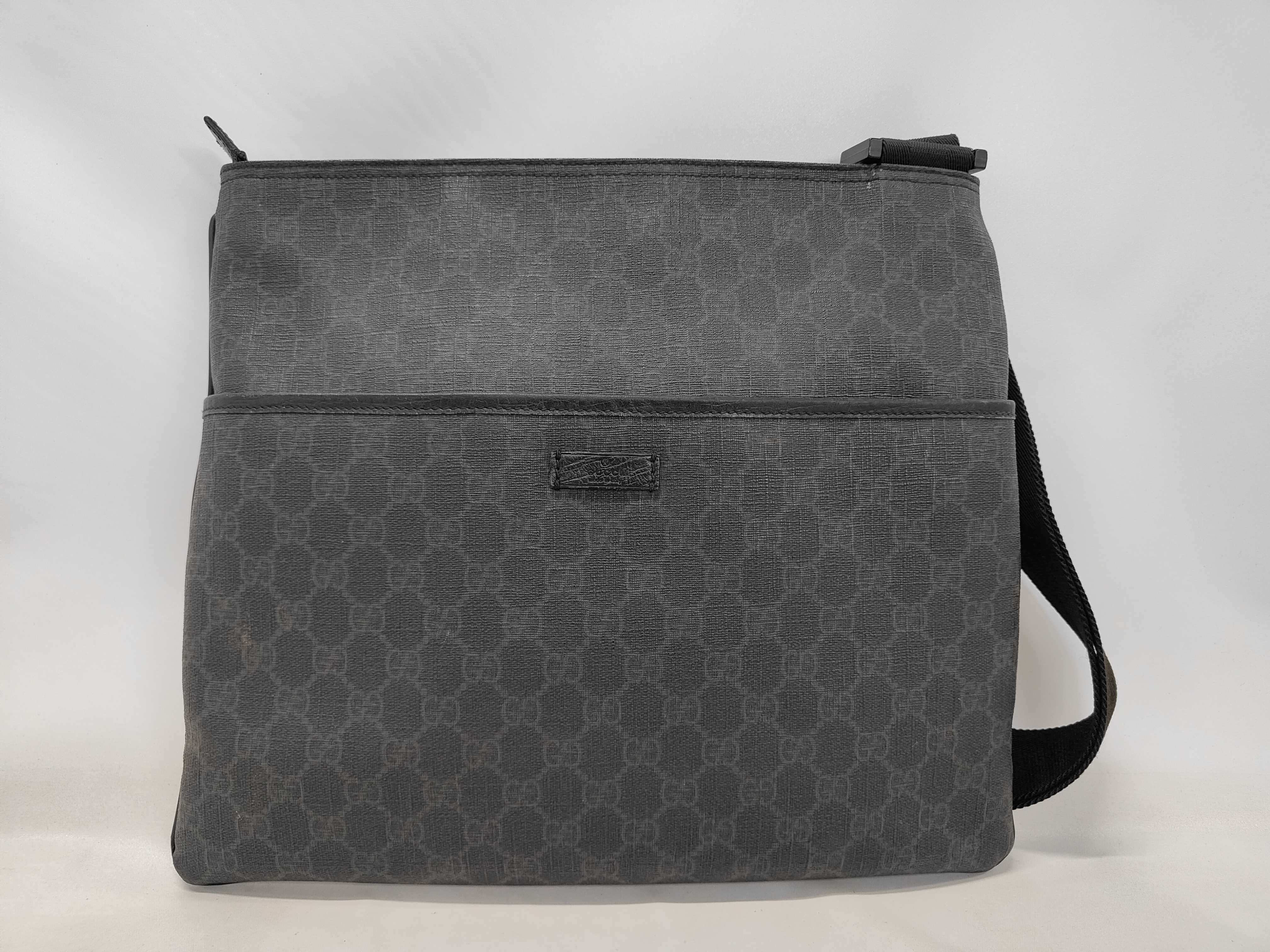 GG Supreme 162904 Shoulder Bag