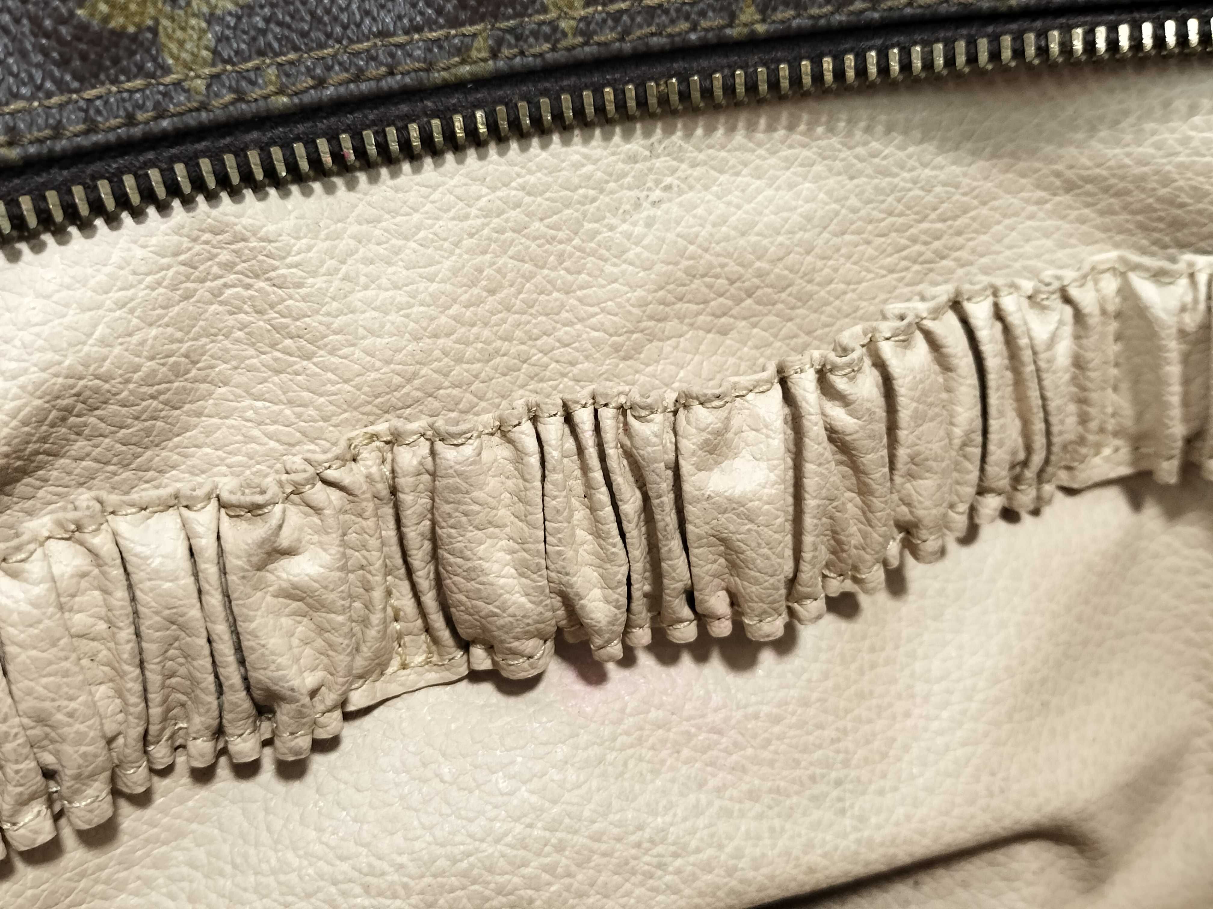Monogram Louis Vuitton Trousses Toilette 28 Monogram M47522 Second Bag — view 13