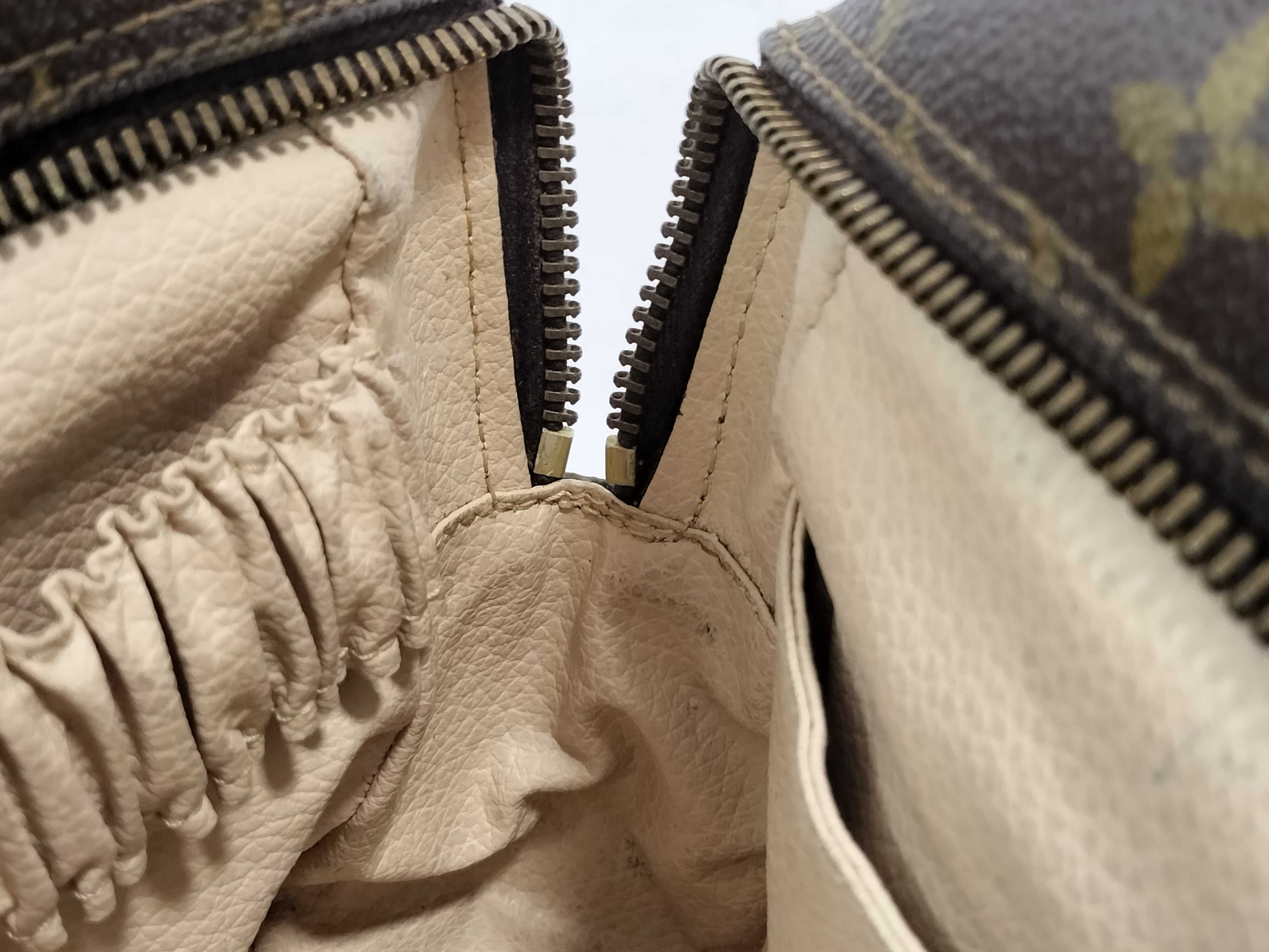 Monogram Louis Vuitton Trousses Toilette 28 Monogram M47522 Second Bag — view 6