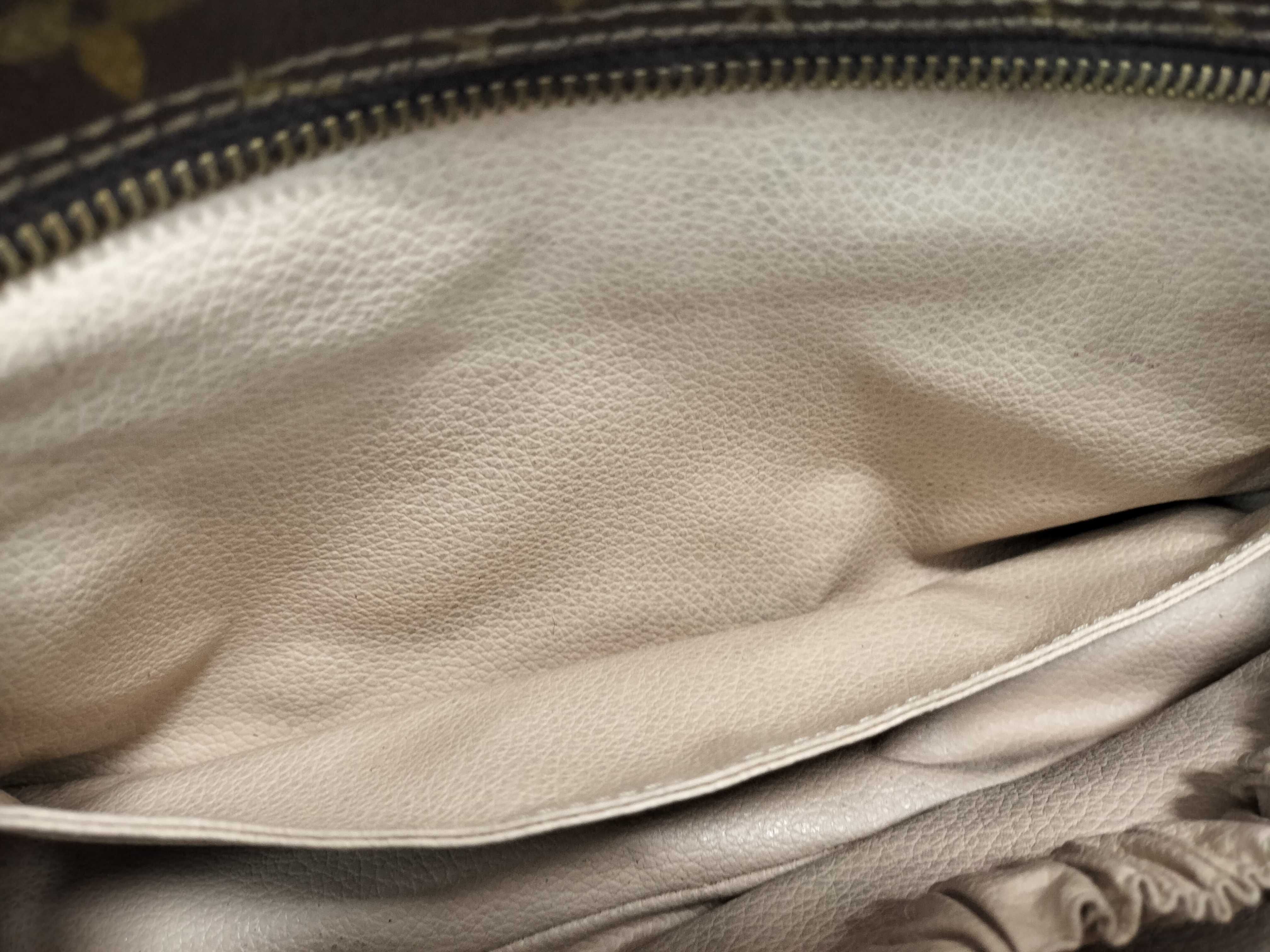 Monogram Louis Vuitton Trousses Toilette 28 Monogram M47522 Second Bag — view 8