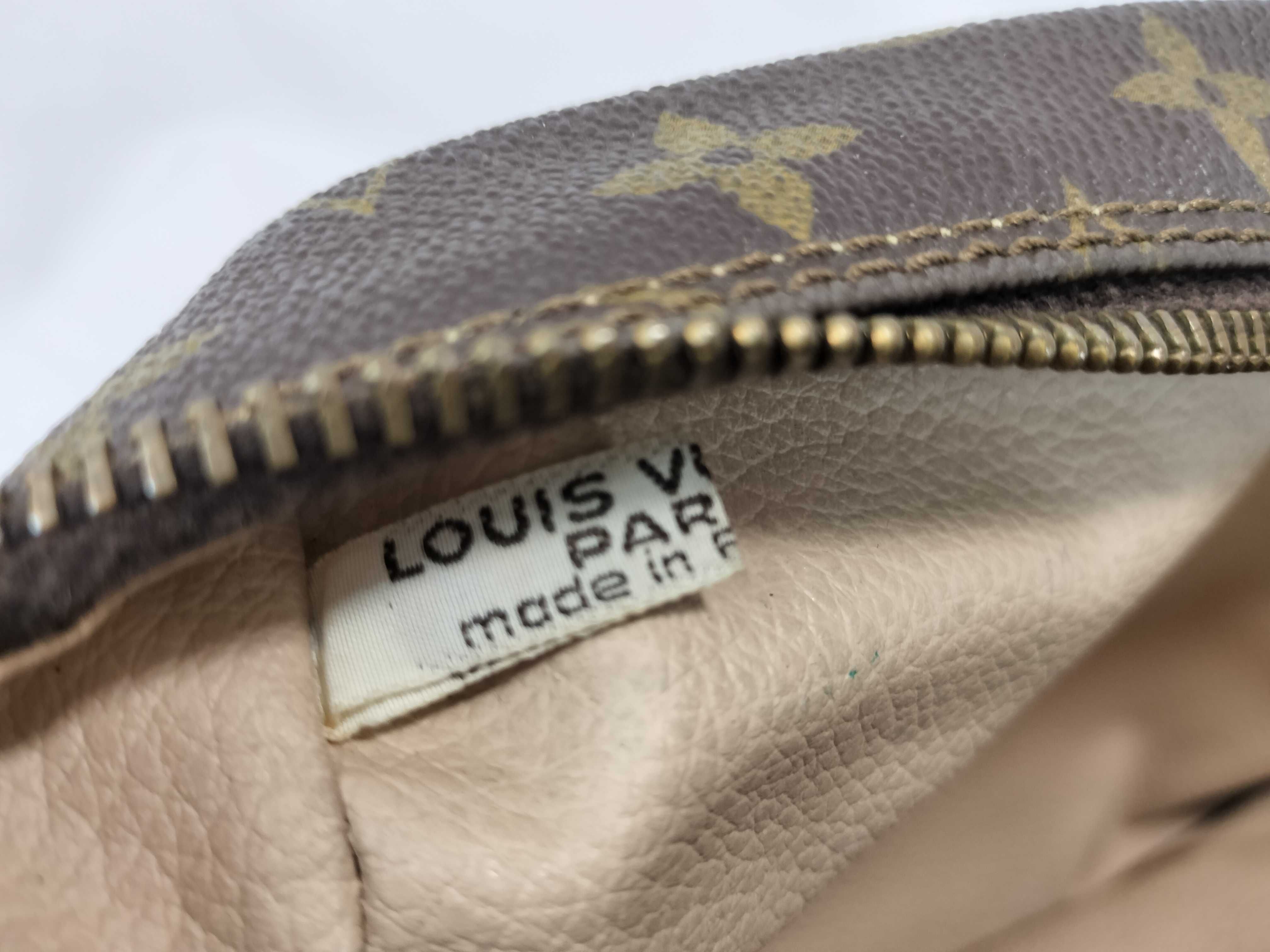 Monogram Louis Vuitton Trousses Toilette 28 Monogram M47522 Second Bag — view 9