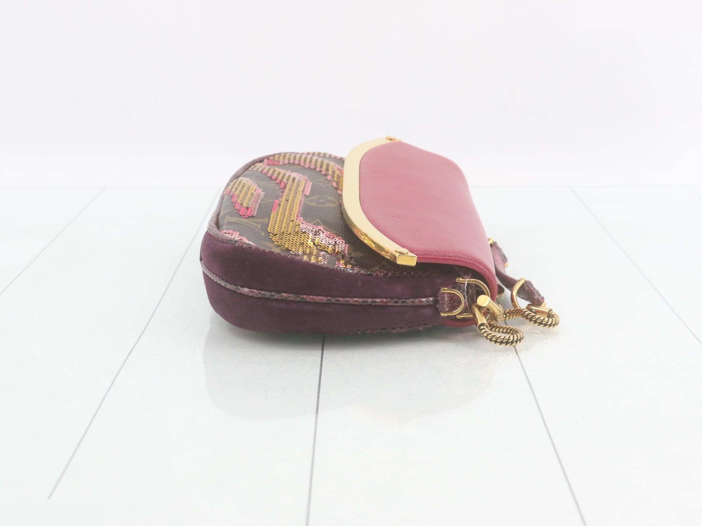 LV clutch bag — view 3