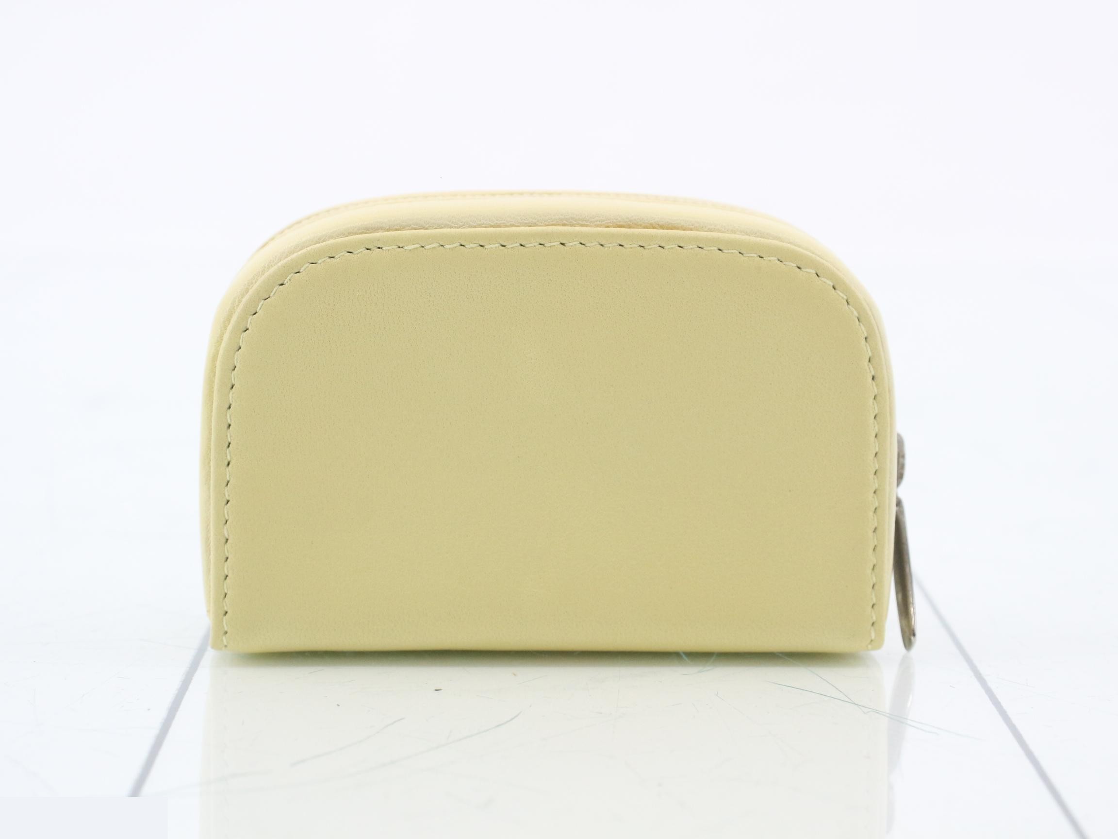 140.07.018_Pouch — view 2
