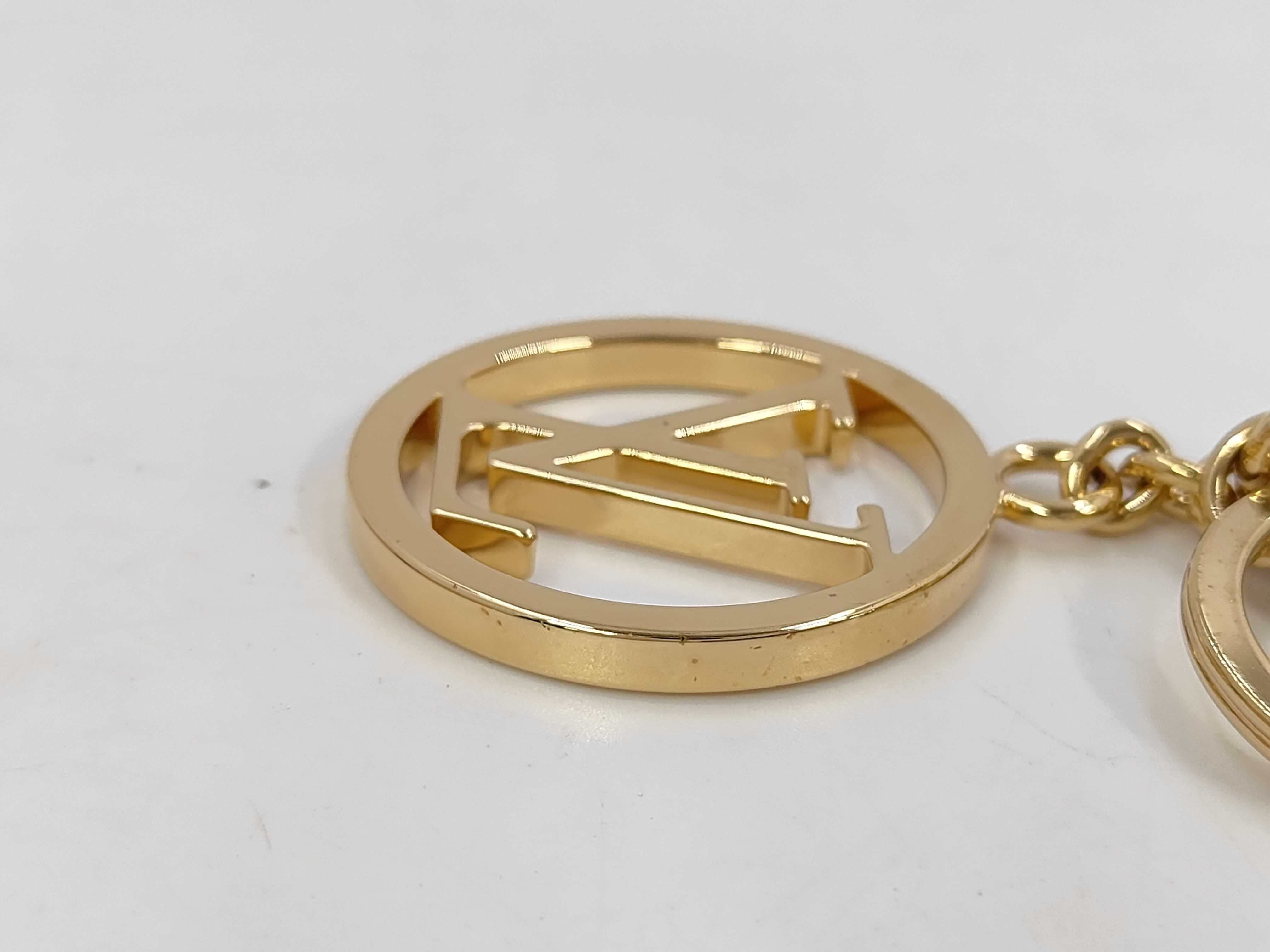 Bag Charm LV Circle Key Case — view 4