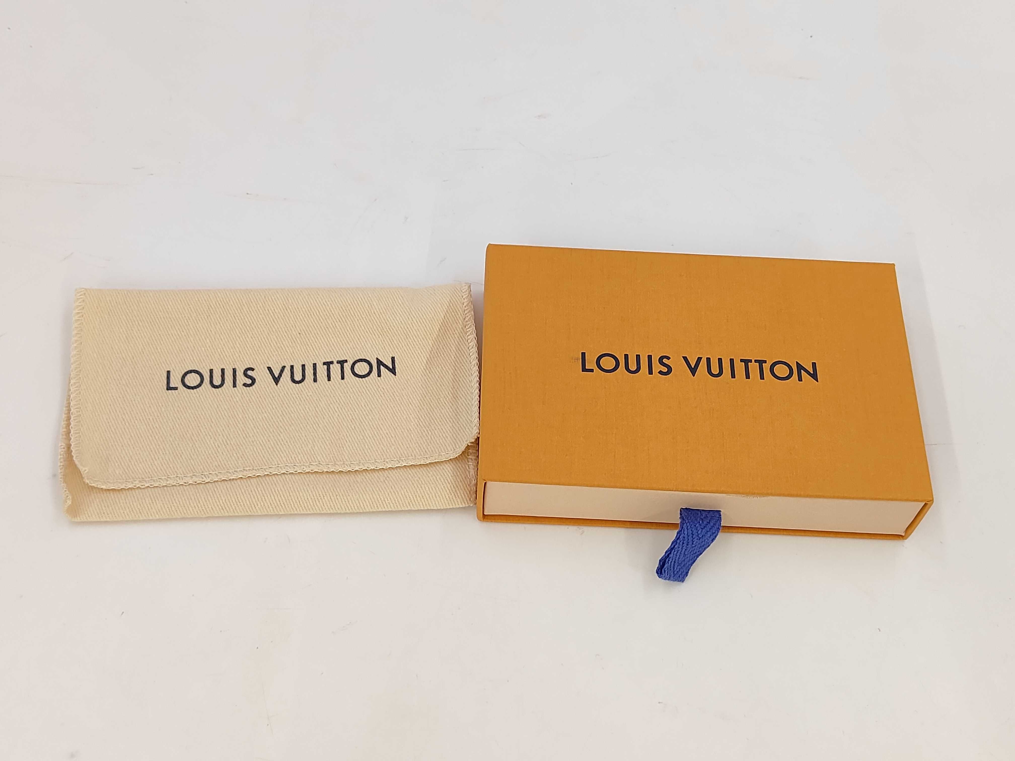 Bag Charm LV Circle Key Case — view 6