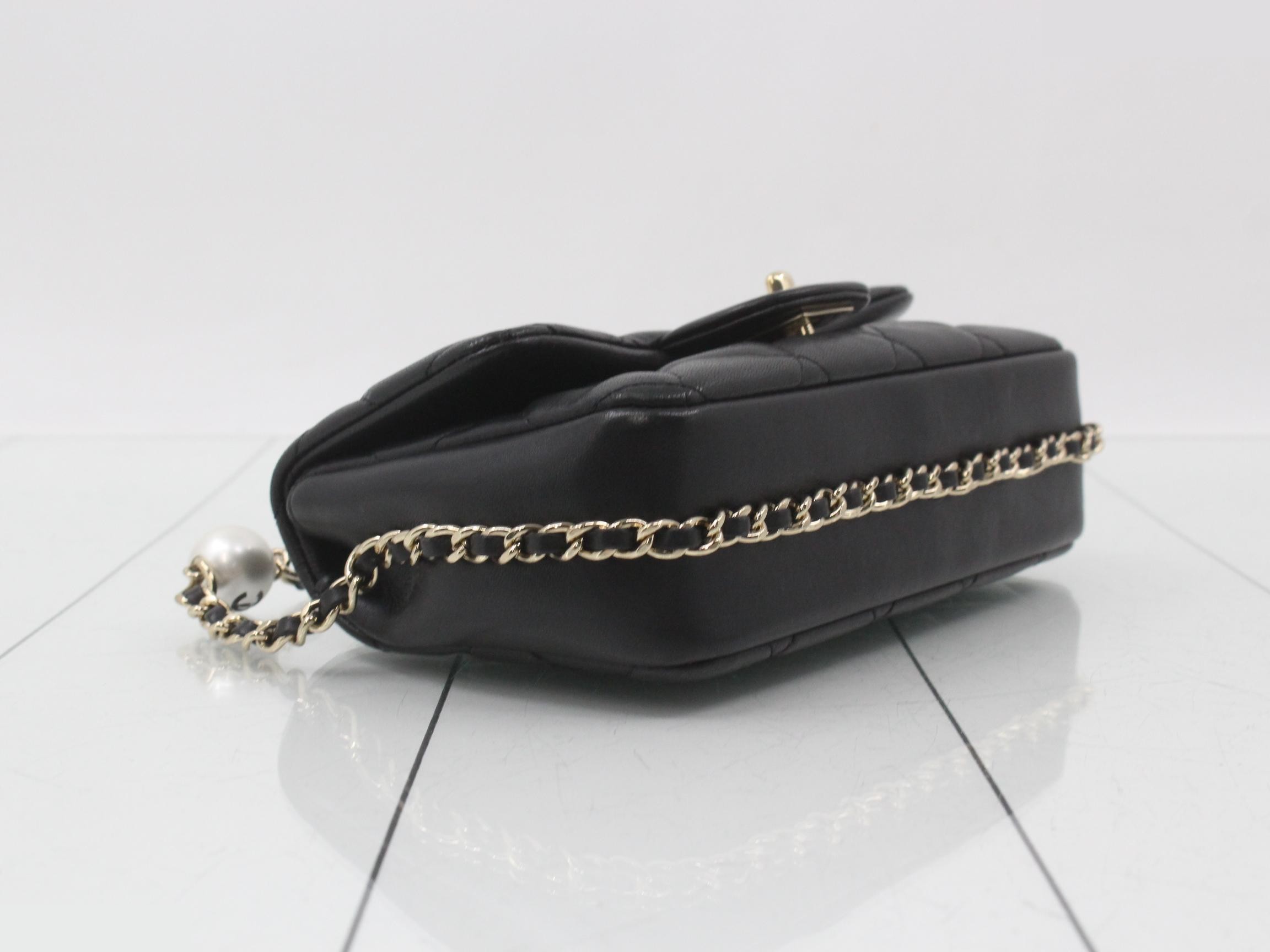 Matelassé Lambskin Turnlock Pearl Chain Shoulder Bag — view 5