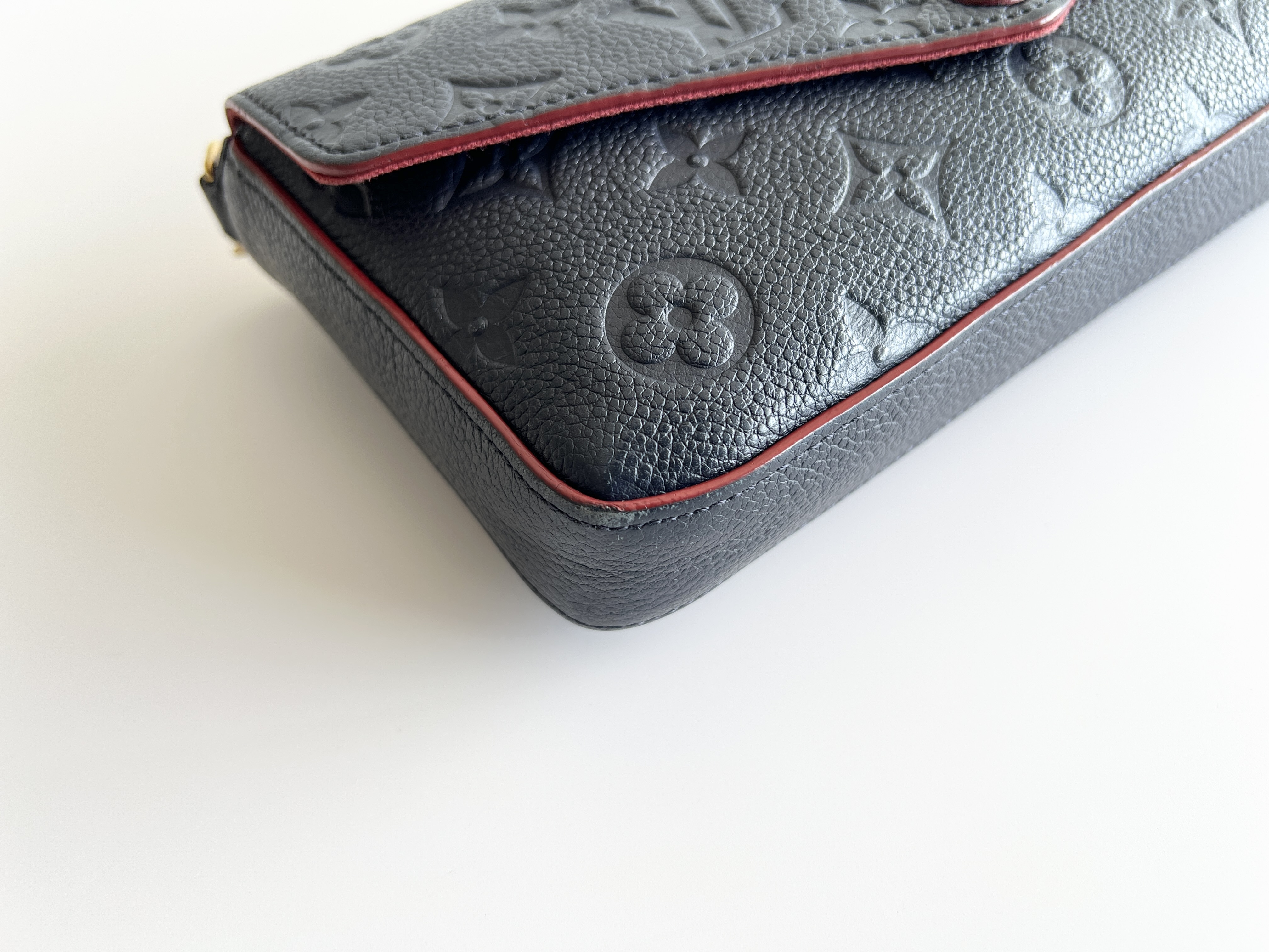 Monogram Empreinte Pochette Felicie Marine Lou Leather 2-way Chain Shoulder Bag with Case — view 9