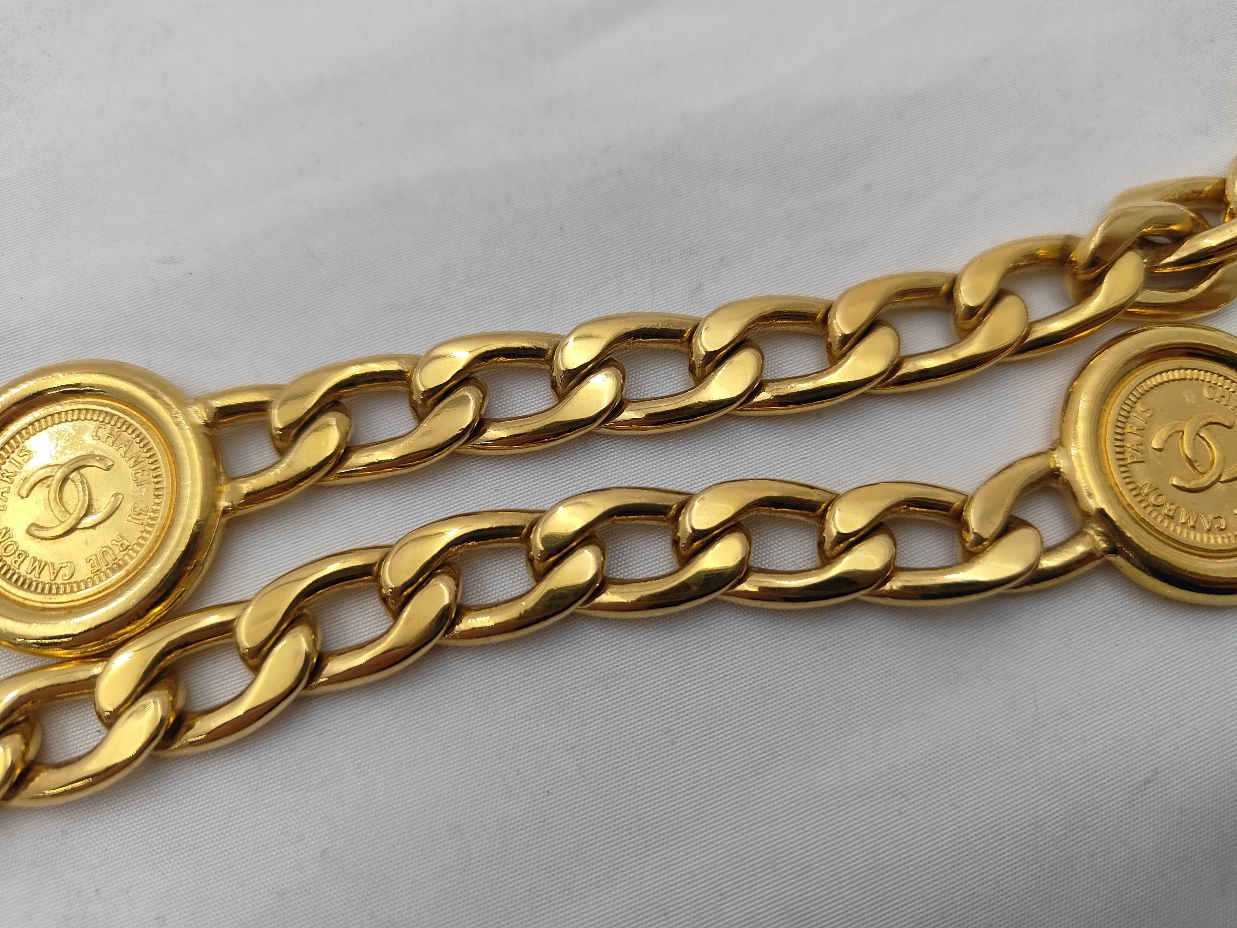 necklace — view 3