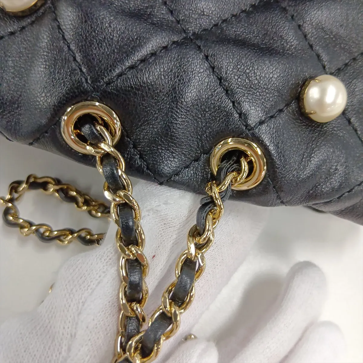Matelassé Lambskin Chain Shoulder Bag, Pearl Black with Gold Hardware, 31129180, Serial Number 31 — view 11