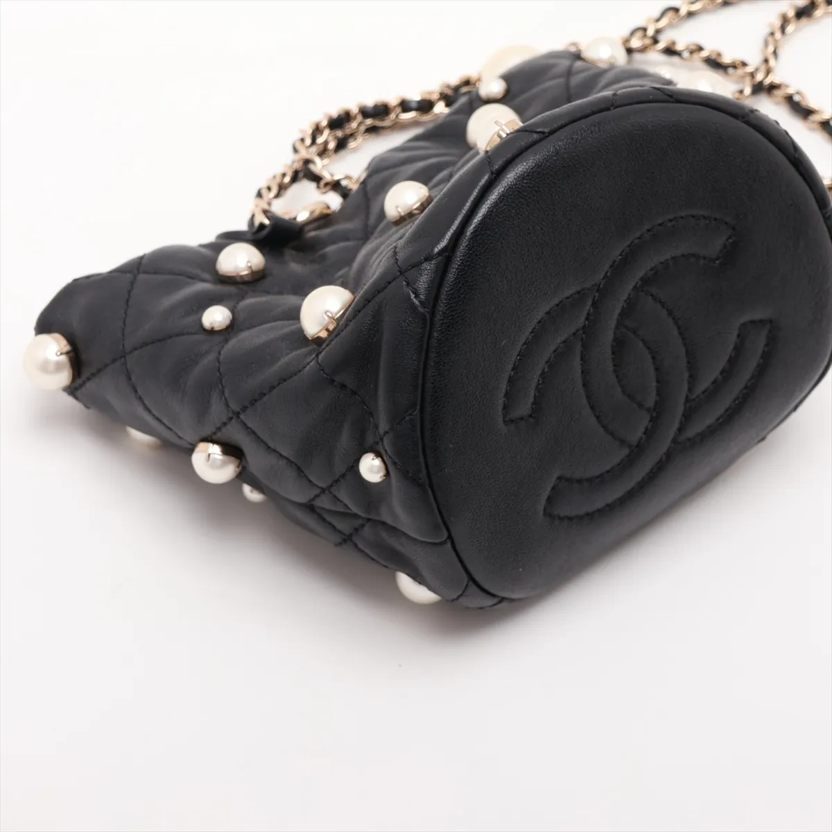 Matelassé Lambskin Chain Shoulder Bag, Pearl Black with Gold Hardware, 31129180, Serial Number 31 — view 4
