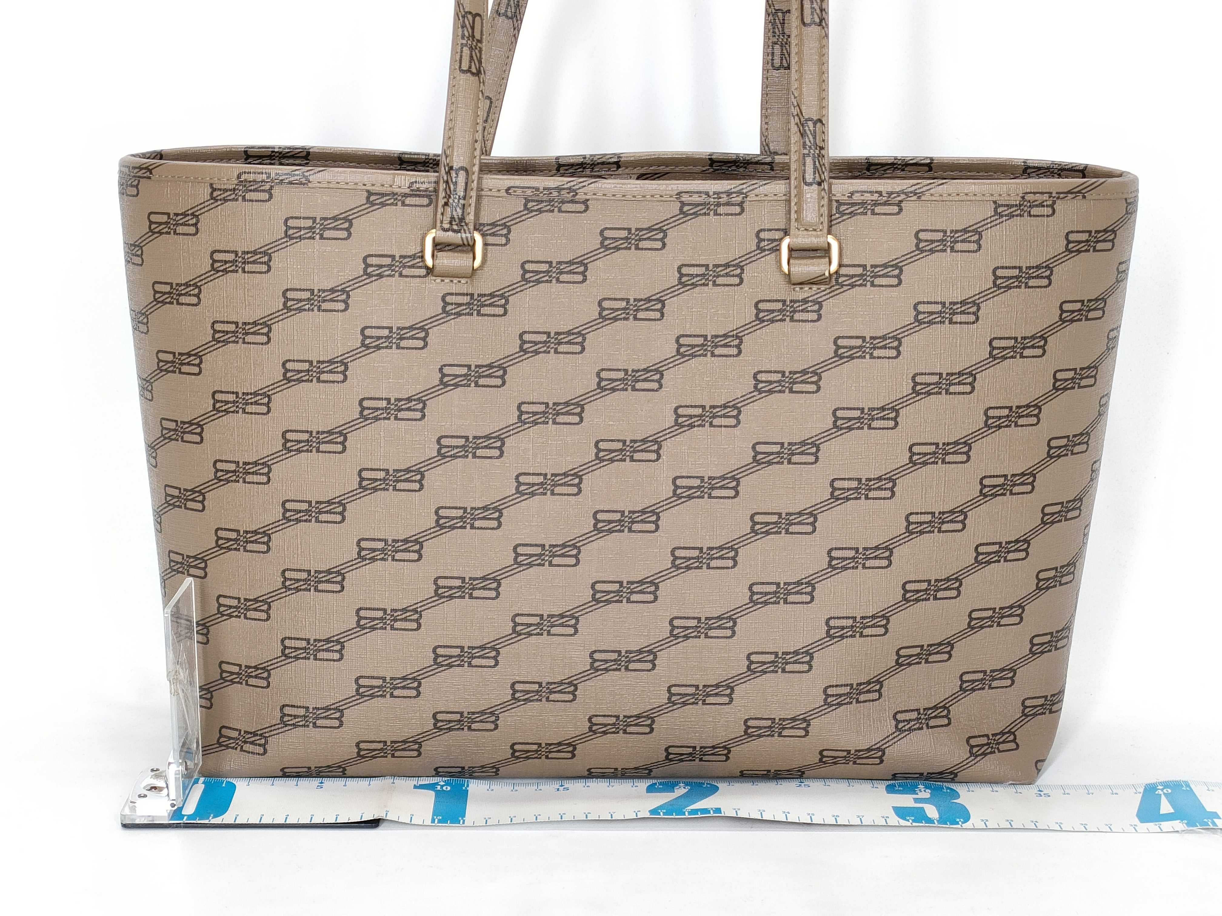 BB Monogram Signature Large PVC Tote Bag Brown 702703 Tote Bag — view 2
