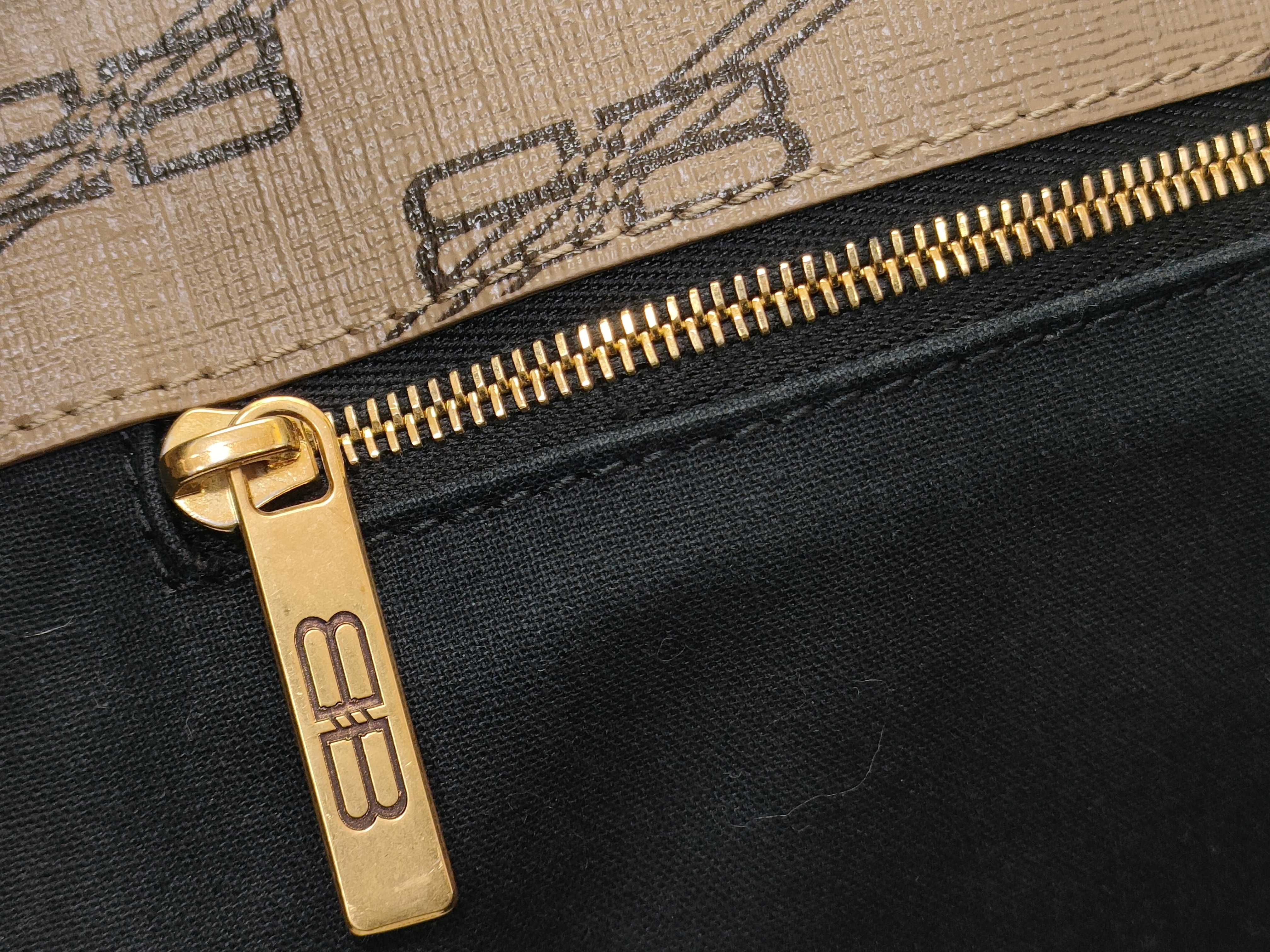 BB Monogram Signature Large PVC Tote Bag Brown 702703 Tote Bag — view 6