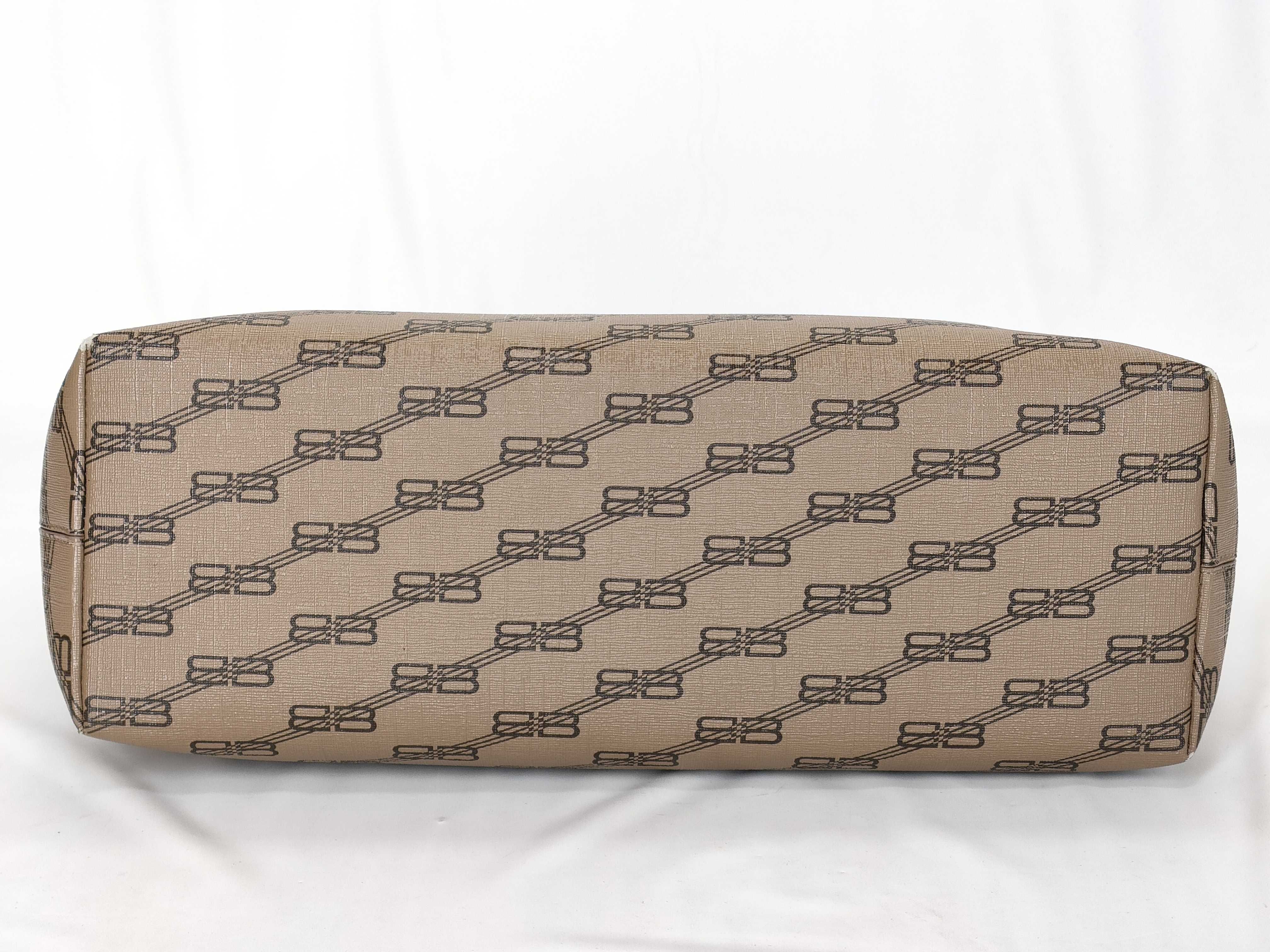 BB Monogram Signature Large PVC Tote Bag Brown 702703 Tote Bag — view 8