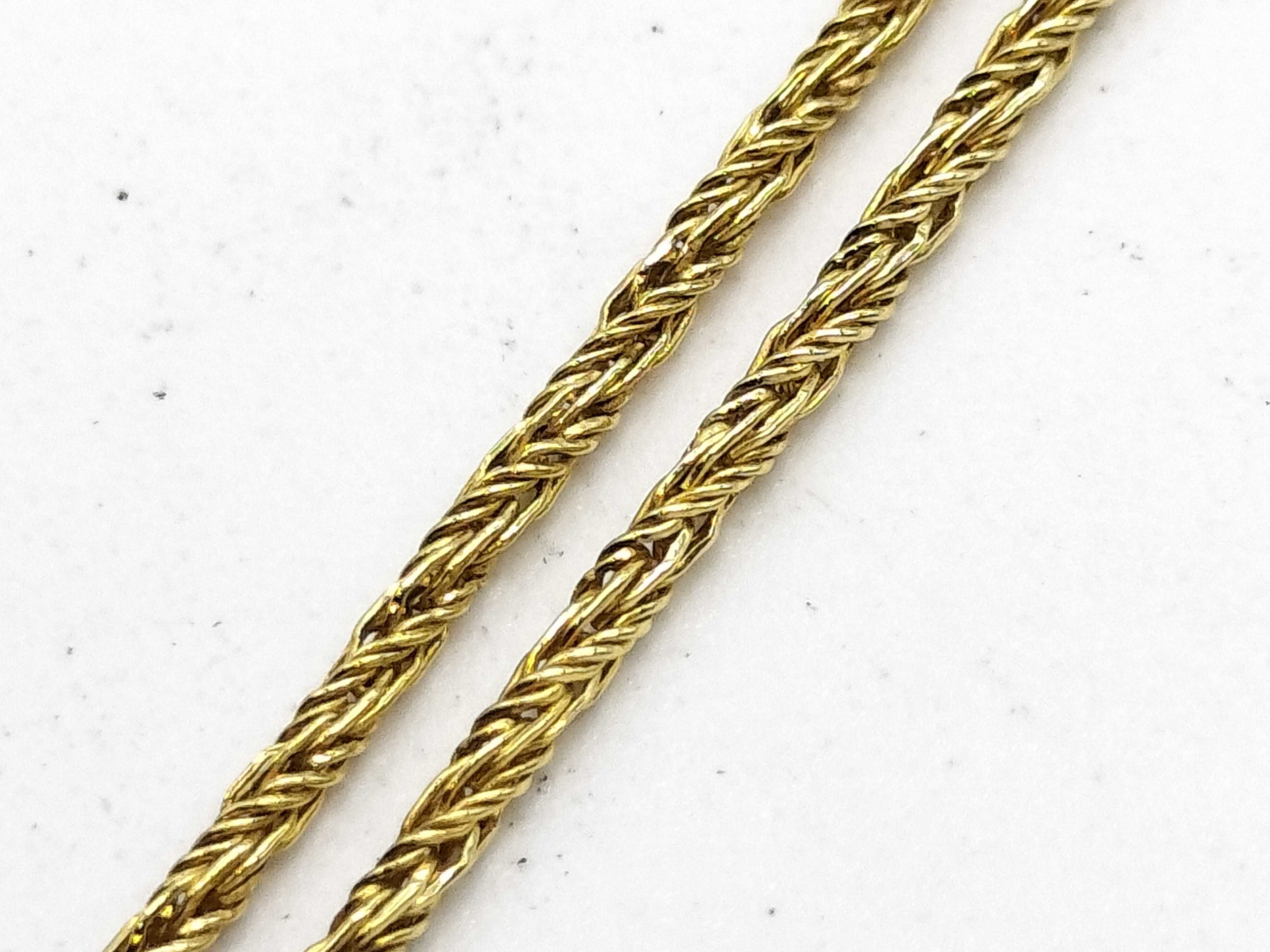 pumps design necklace — view 6