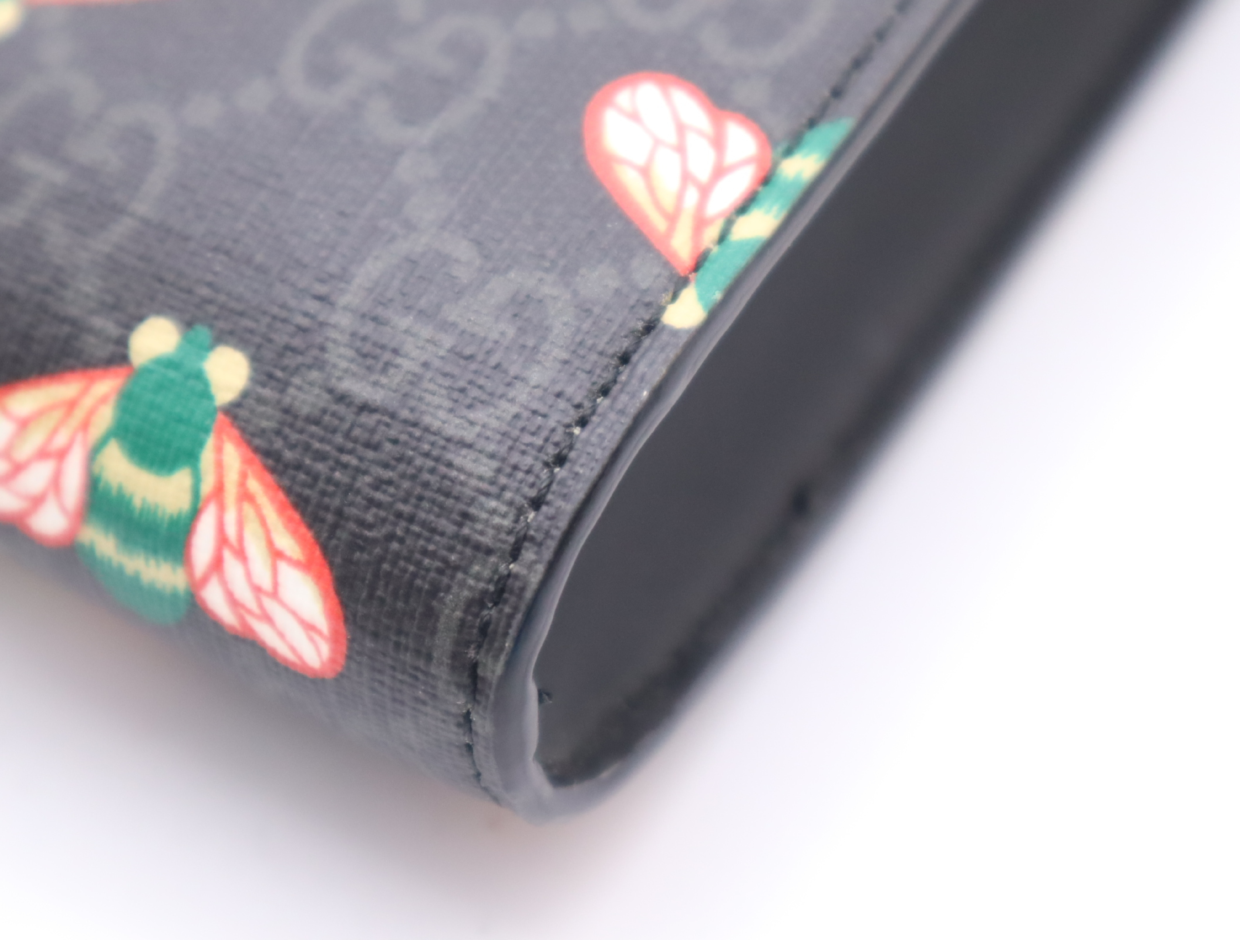 673016 GG Supreme x Leather Shoulder Bag Mini Bee Pattern Black Shoulder Strap and Dust Bag Included — view 7