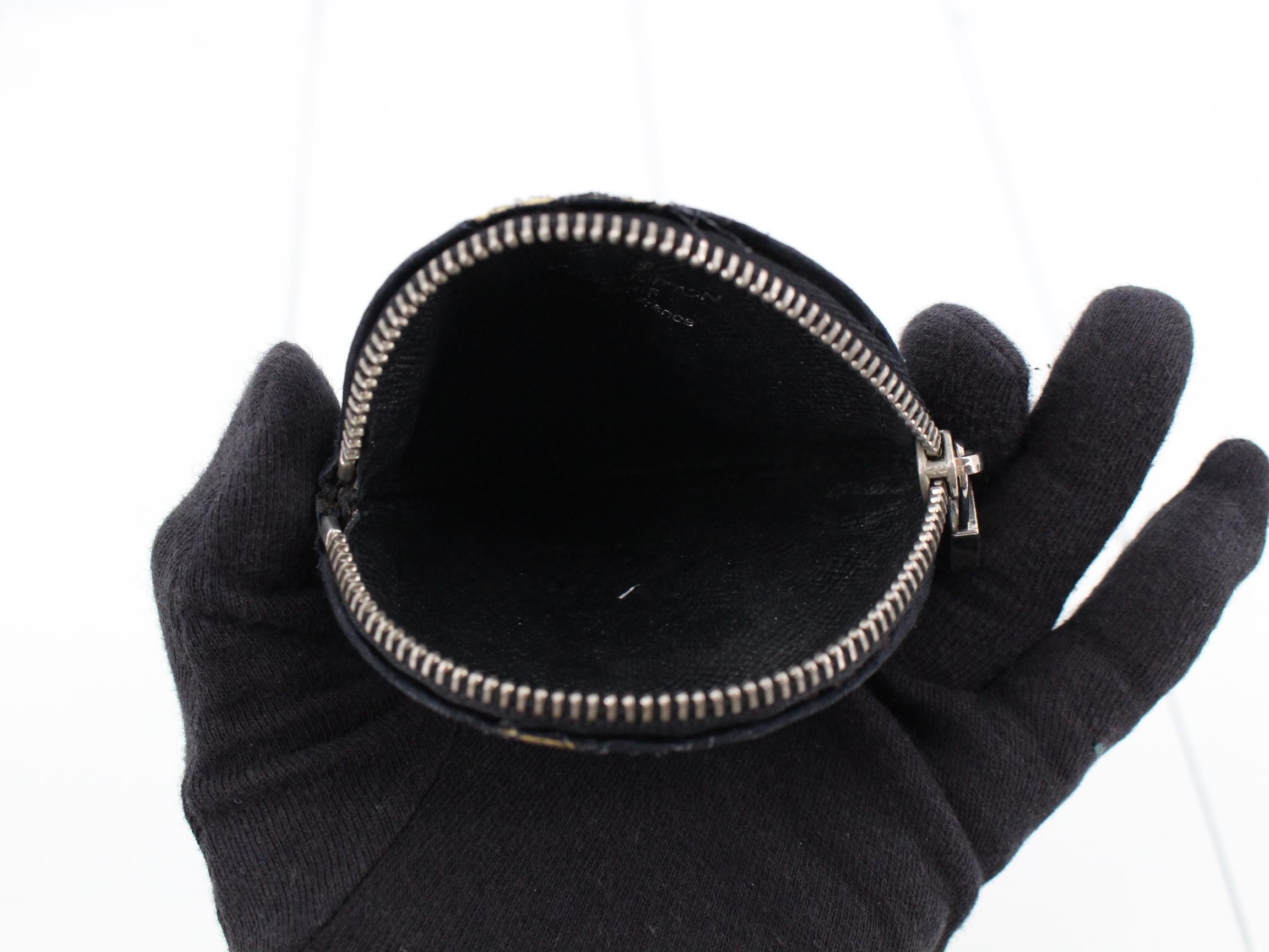 M92272 Monogram Satin Contes de Fées Coin Case — view 4