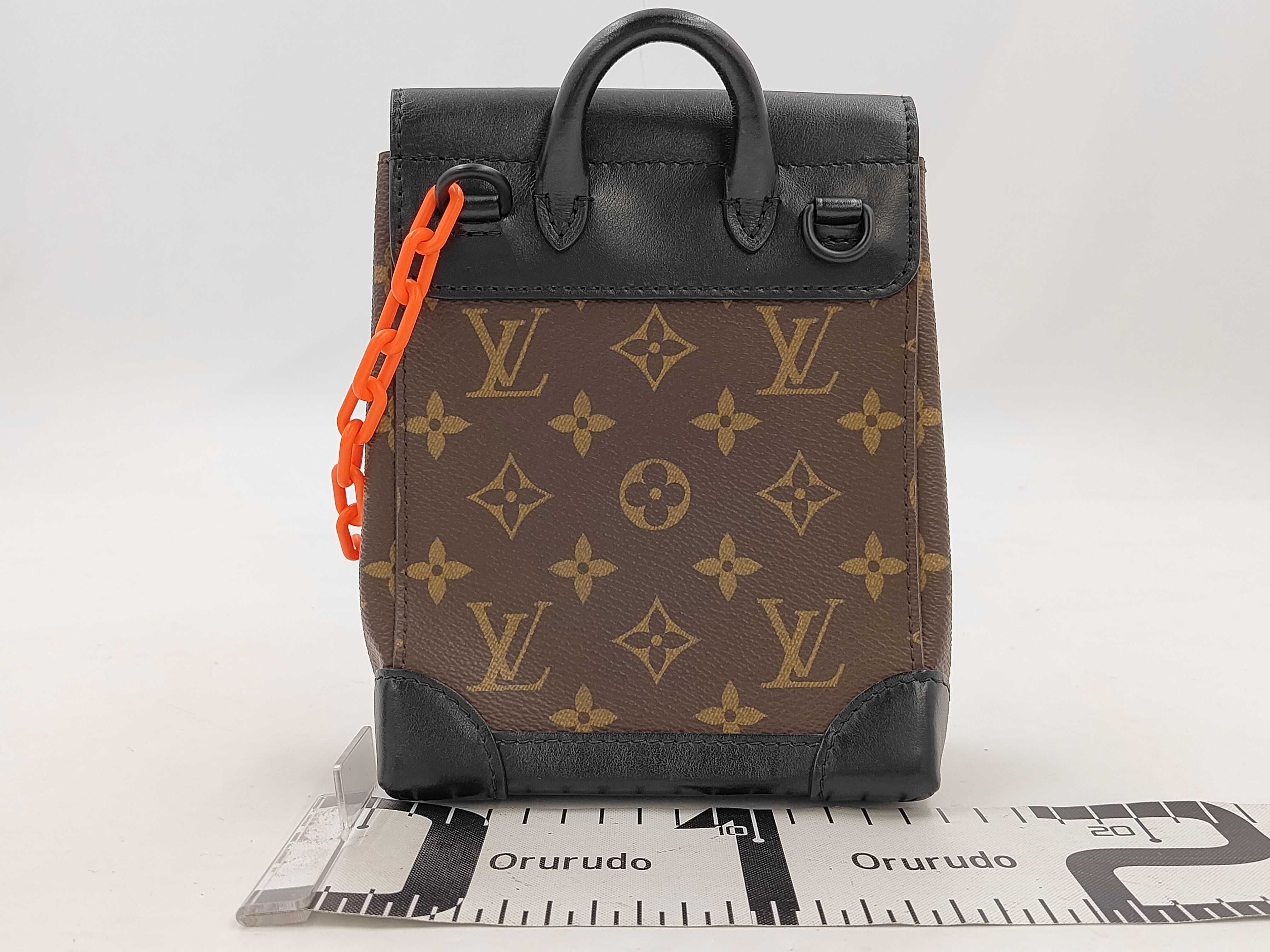 Taurillon Monogram Soft Trunk Shoulder Bag M80146 Shoulder Bag — view 2